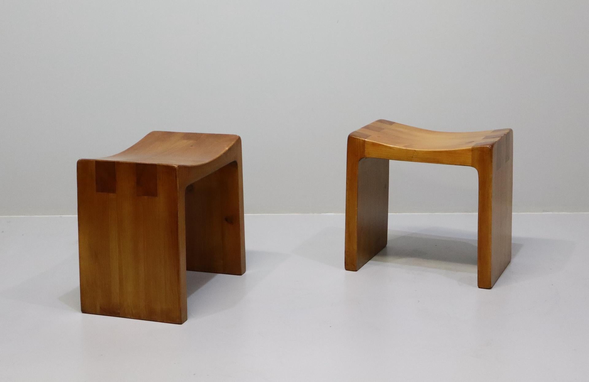 Rare pair of stools  italian Designer Giuseppe Rivadossi For Sale 1