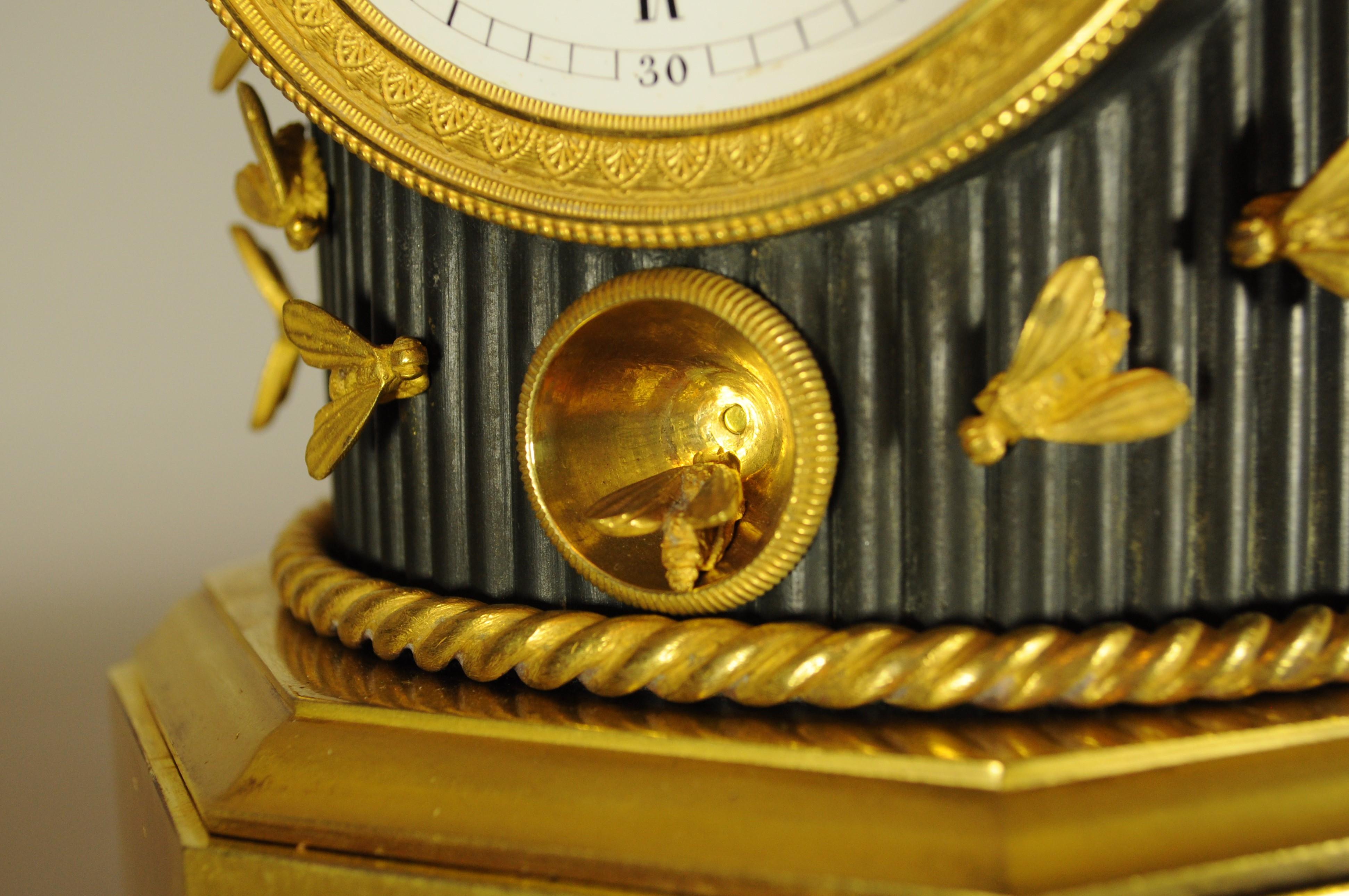 Gilt Rara pendola francese detta “la ruche”, arnia api, su modello di Claude Galle For Sale