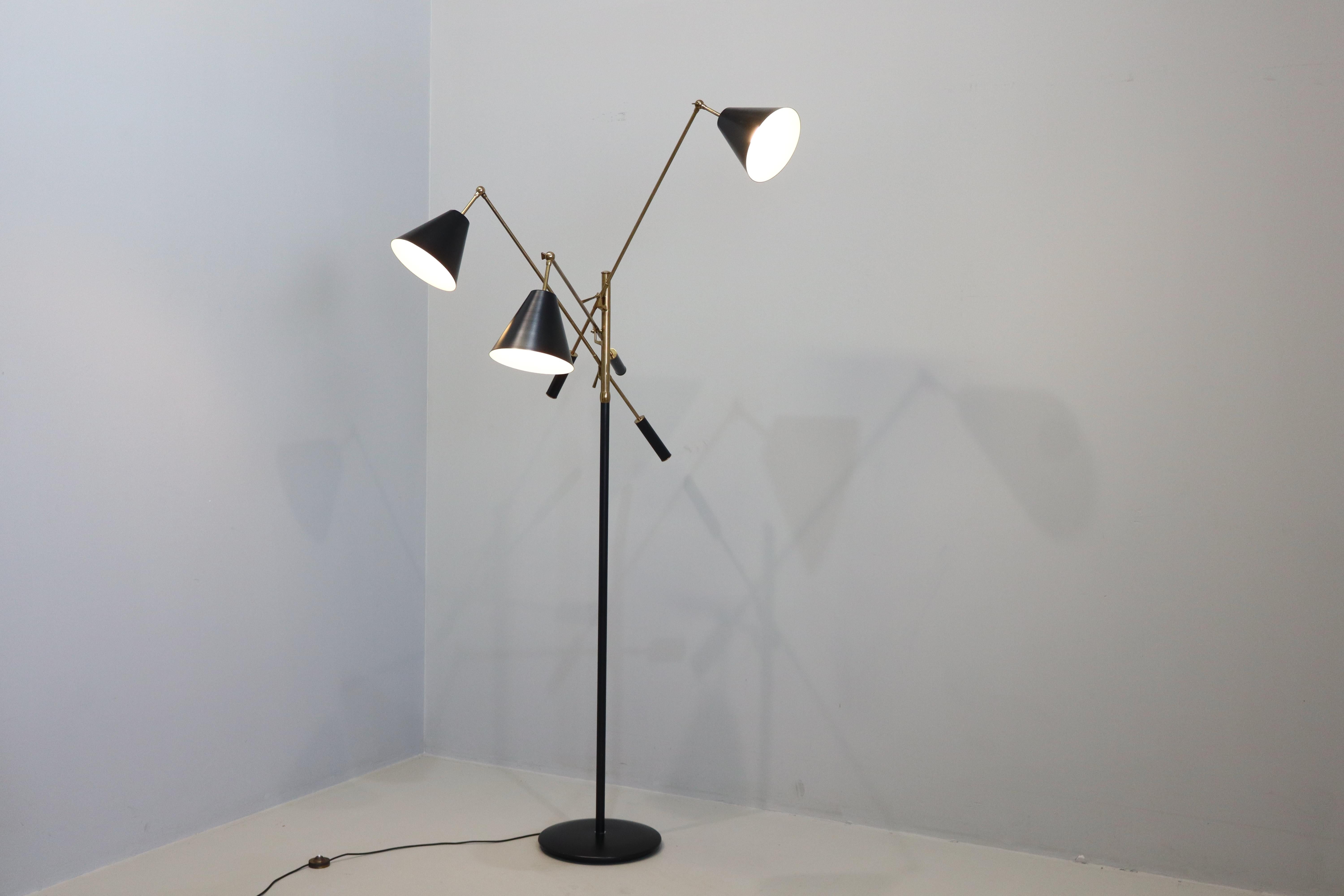 Rara Piantana Arredoluce Triennale von Angello Lelii markiert (Moderne der Mitte des Jahrhunderts) im Angebot