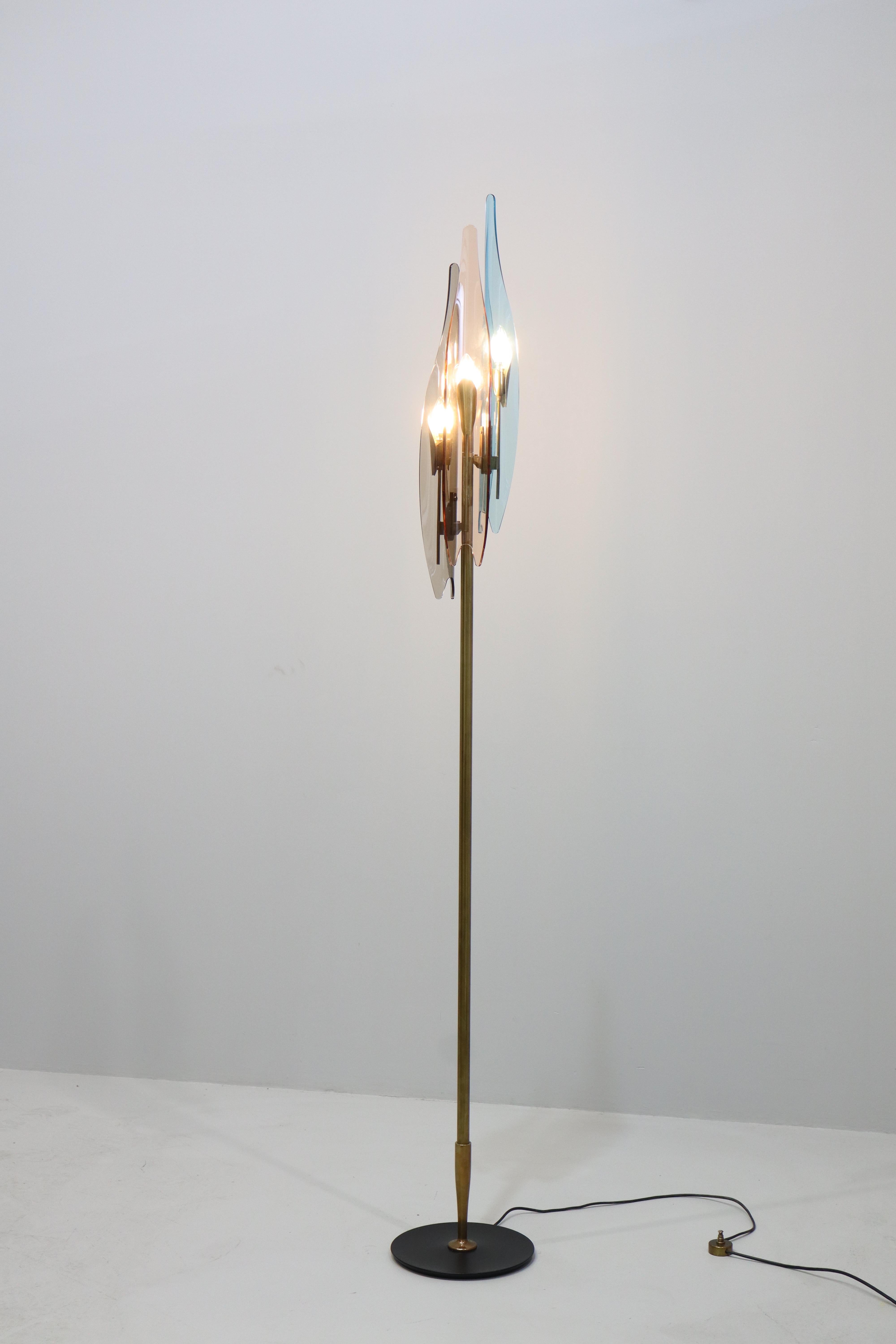 Rara Piantana Dahlia, Designer Max Ingrand für Fontana Arte (Messing) im Angebot