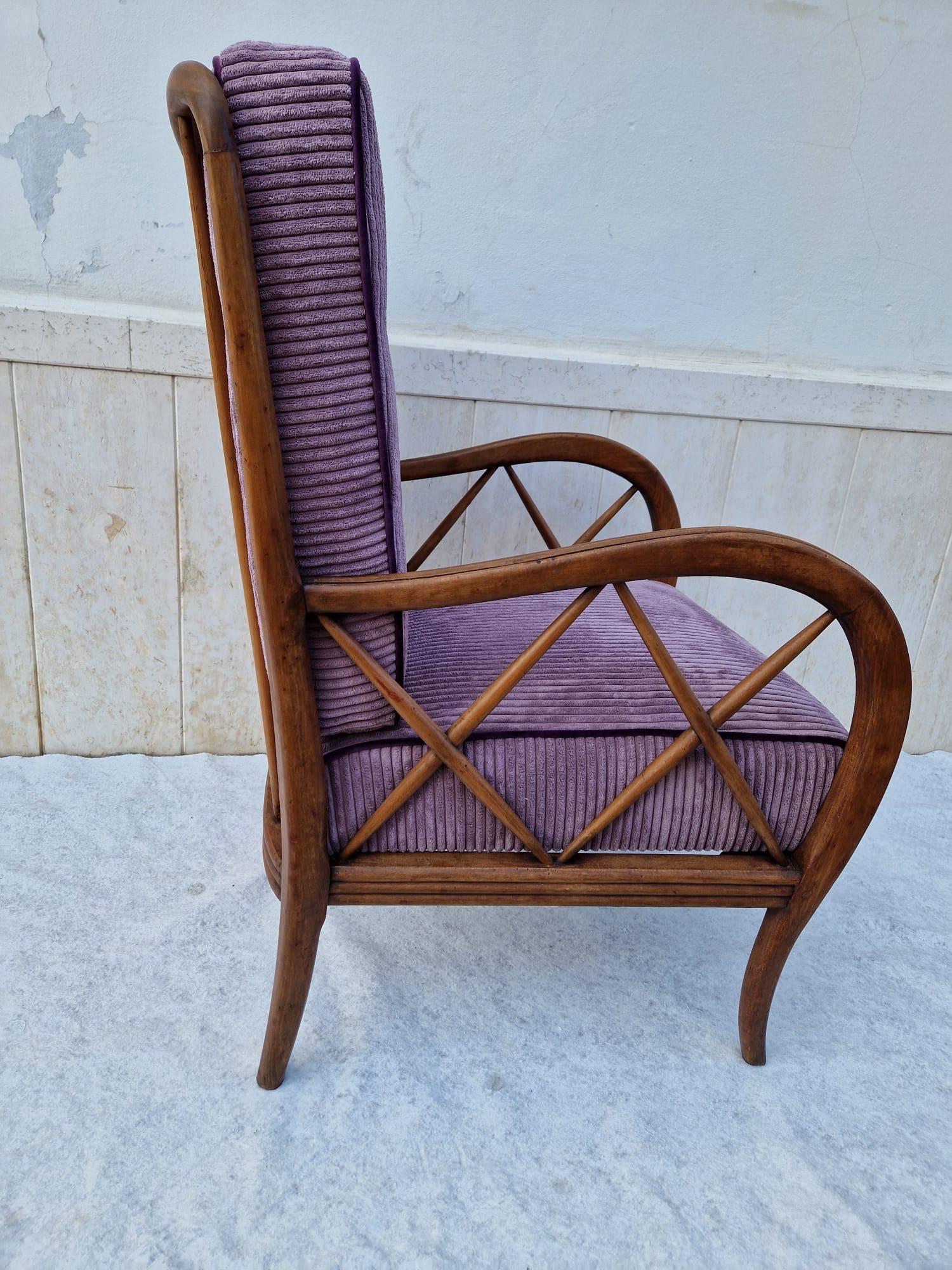 Velvet armchair by Paolo Buffa, Made in Italy, 1950s.  
Rare model of most iconic and important dimension of mid-century Italian design. The frame of this armchair is made of wood, the cushions upholstered in lilac-colored corduroy with
