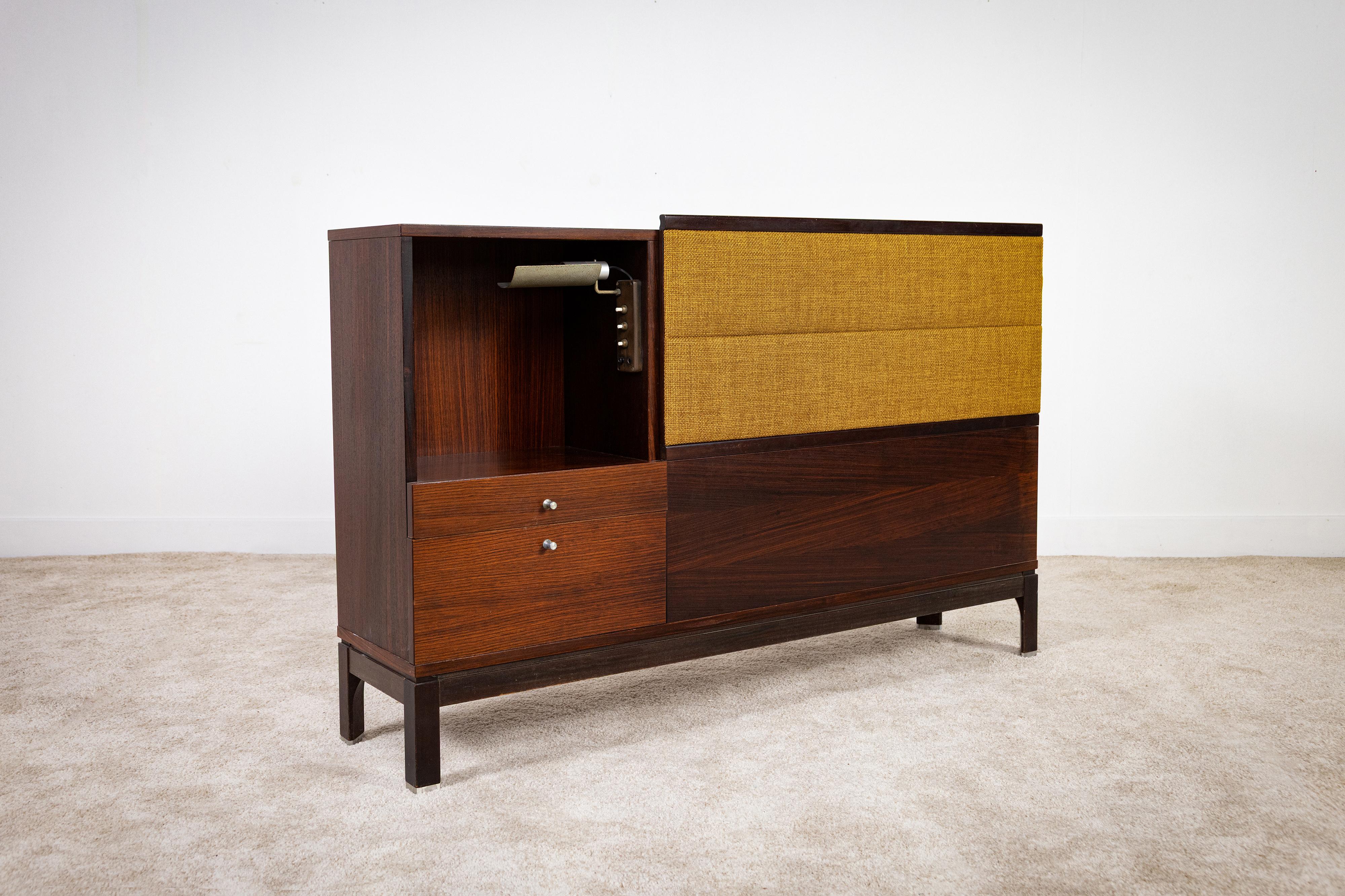 Métal Rare tête de lit multifonctionnelle avec lit simple - MIM, Italie, années 1960 en vente