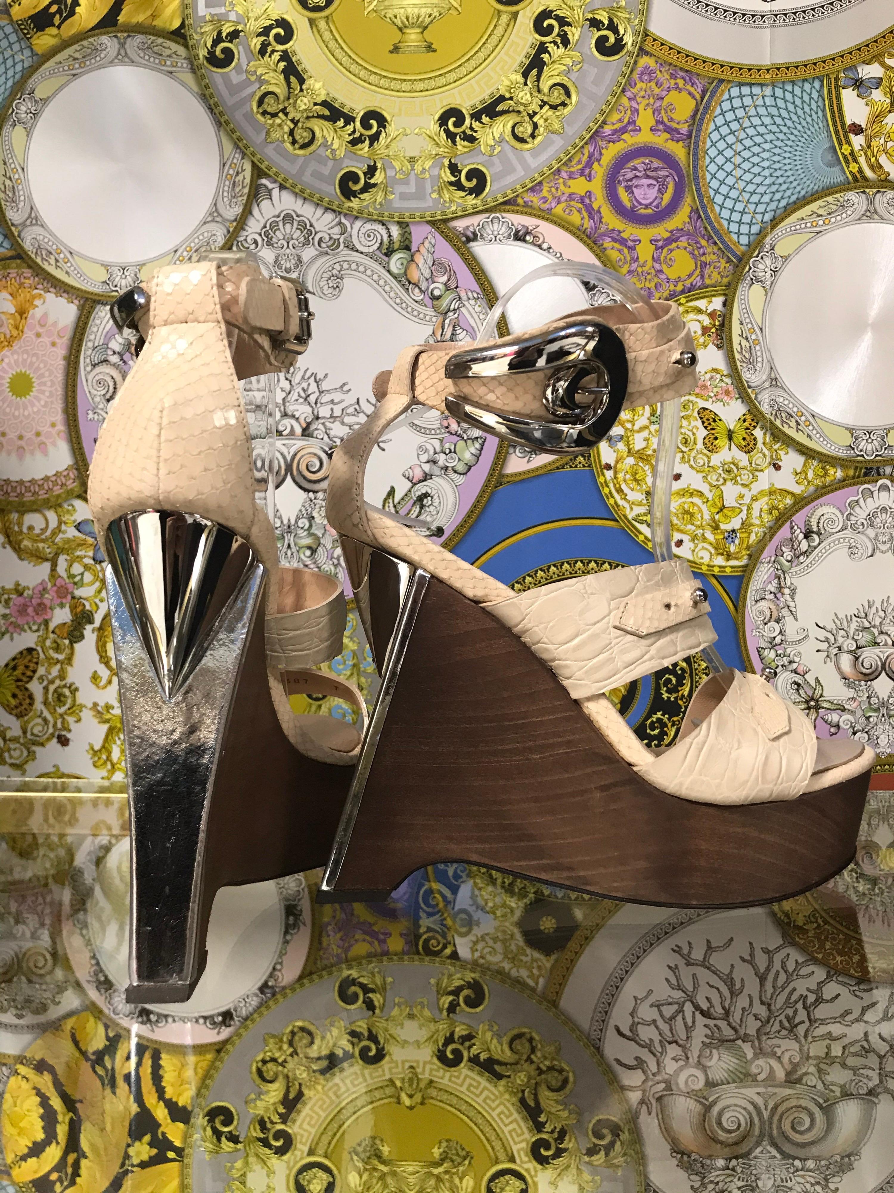 Women's RARE '08 AD CAMPAIGN ROBERTO CAVALLI NUDE EXOTIC SKIN WEDGE PLATFORM SHOES s. 38