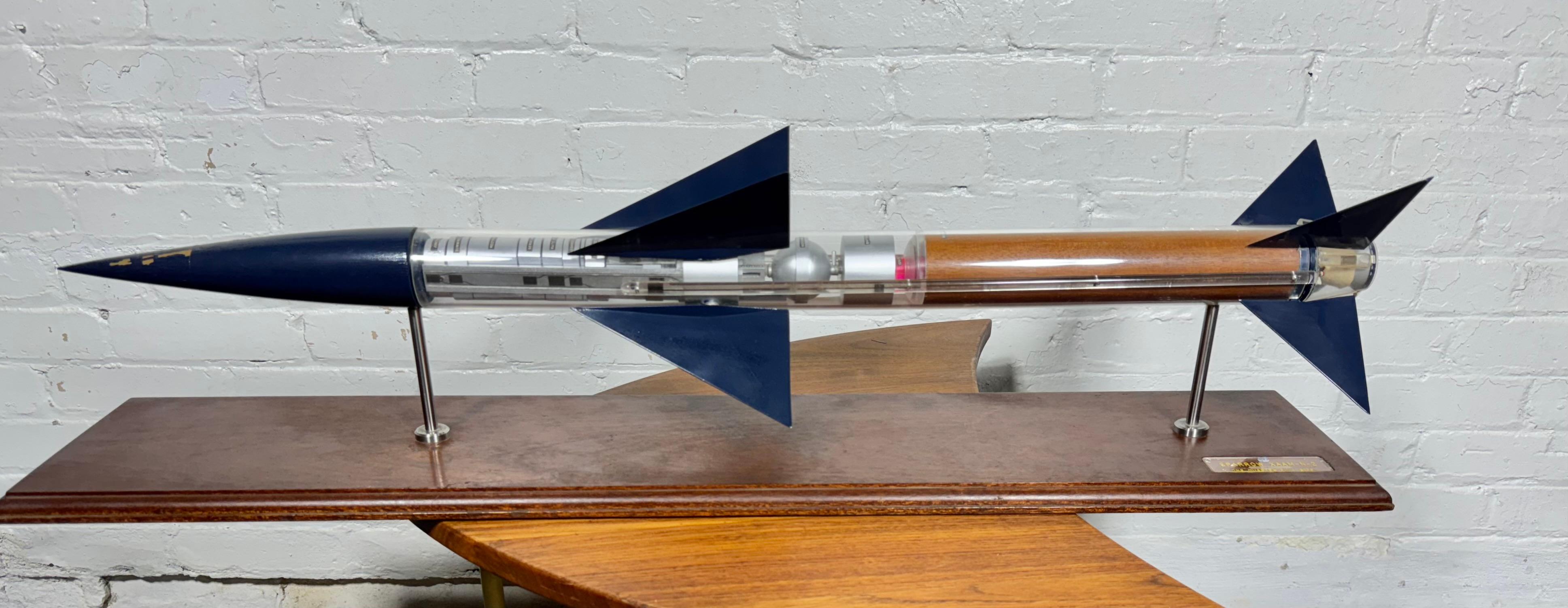 RARE 1/4 Sperry XAAM-N-2 Sparrow Missile Cutaway model Larry Mclaughlin Collect 5