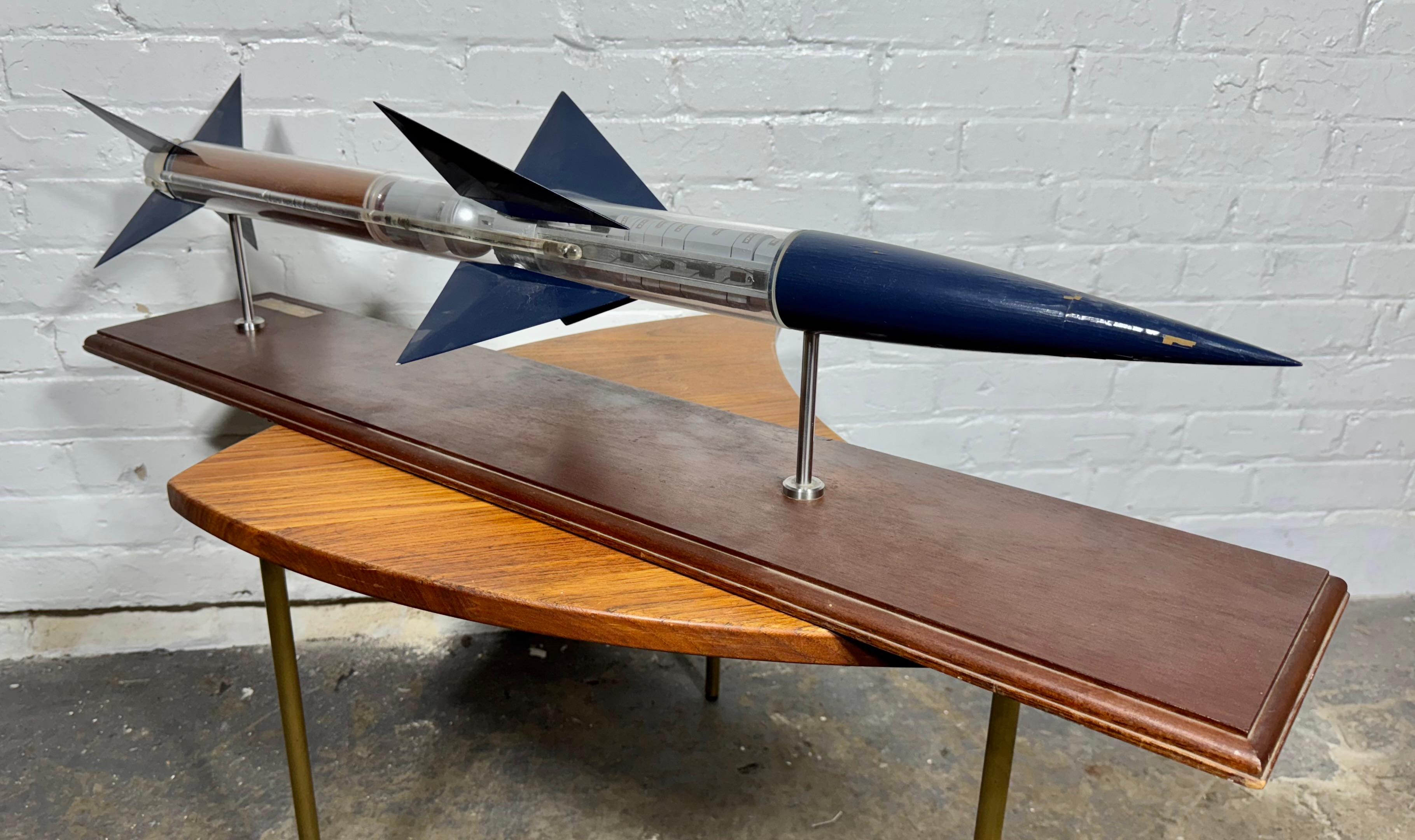 Late 20th Century RARE 1/4 Sperry XAAM-N-2 Sparrow Missile Cutaway model Larry Mclaughlin Collect
