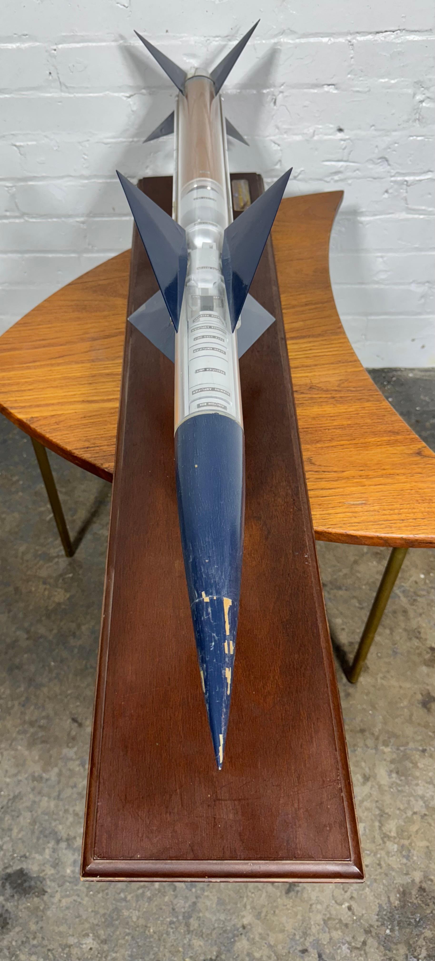 RARE 1/4 Sperry XAAM-N-2 Sparrow Missile Cutaway model Larry Mclaughlin Collect 1