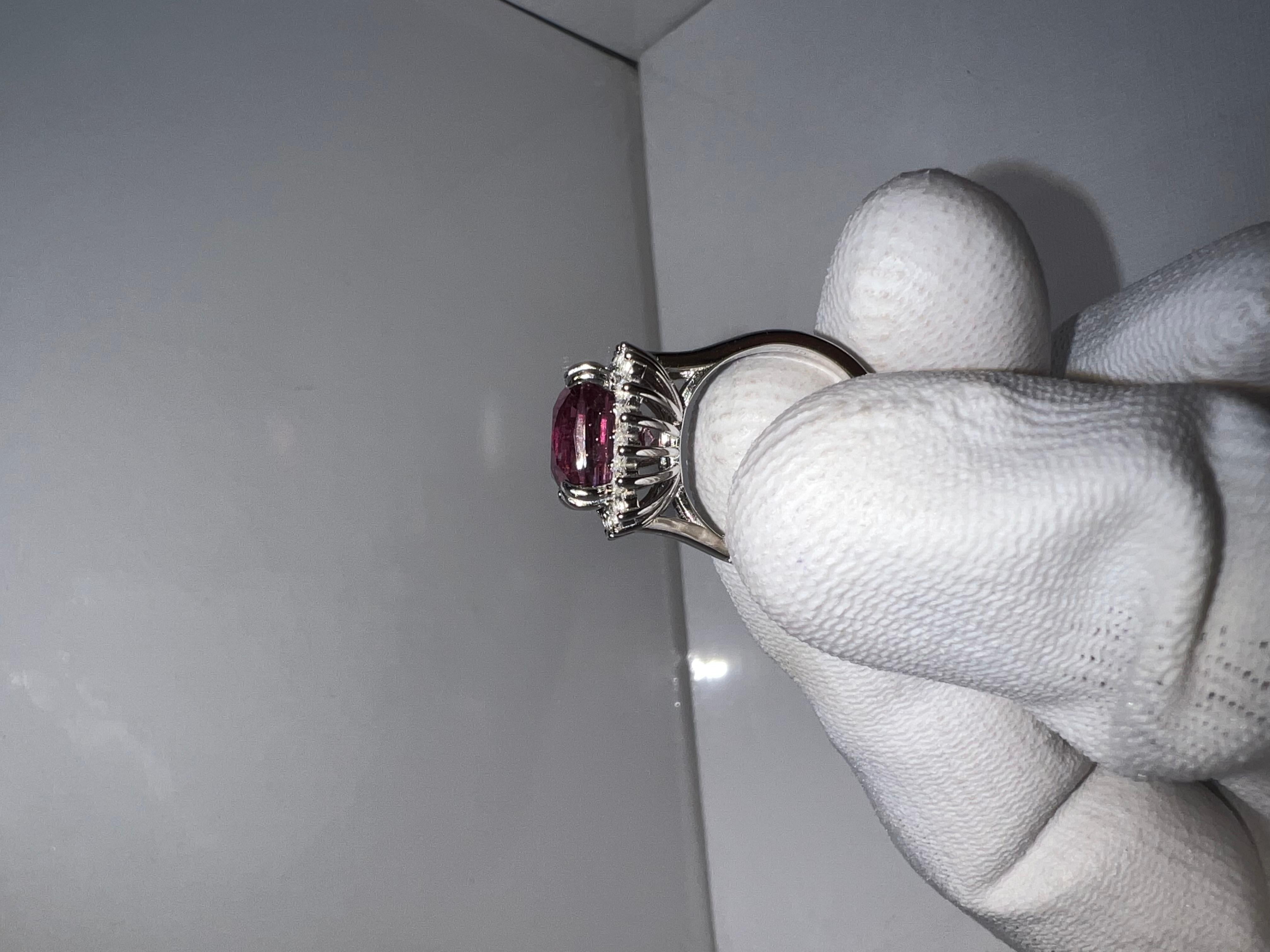 Rare 10.3 Carat Purplish Pink Spinel Coctail Ring, Gemstone is GIA Certified 2