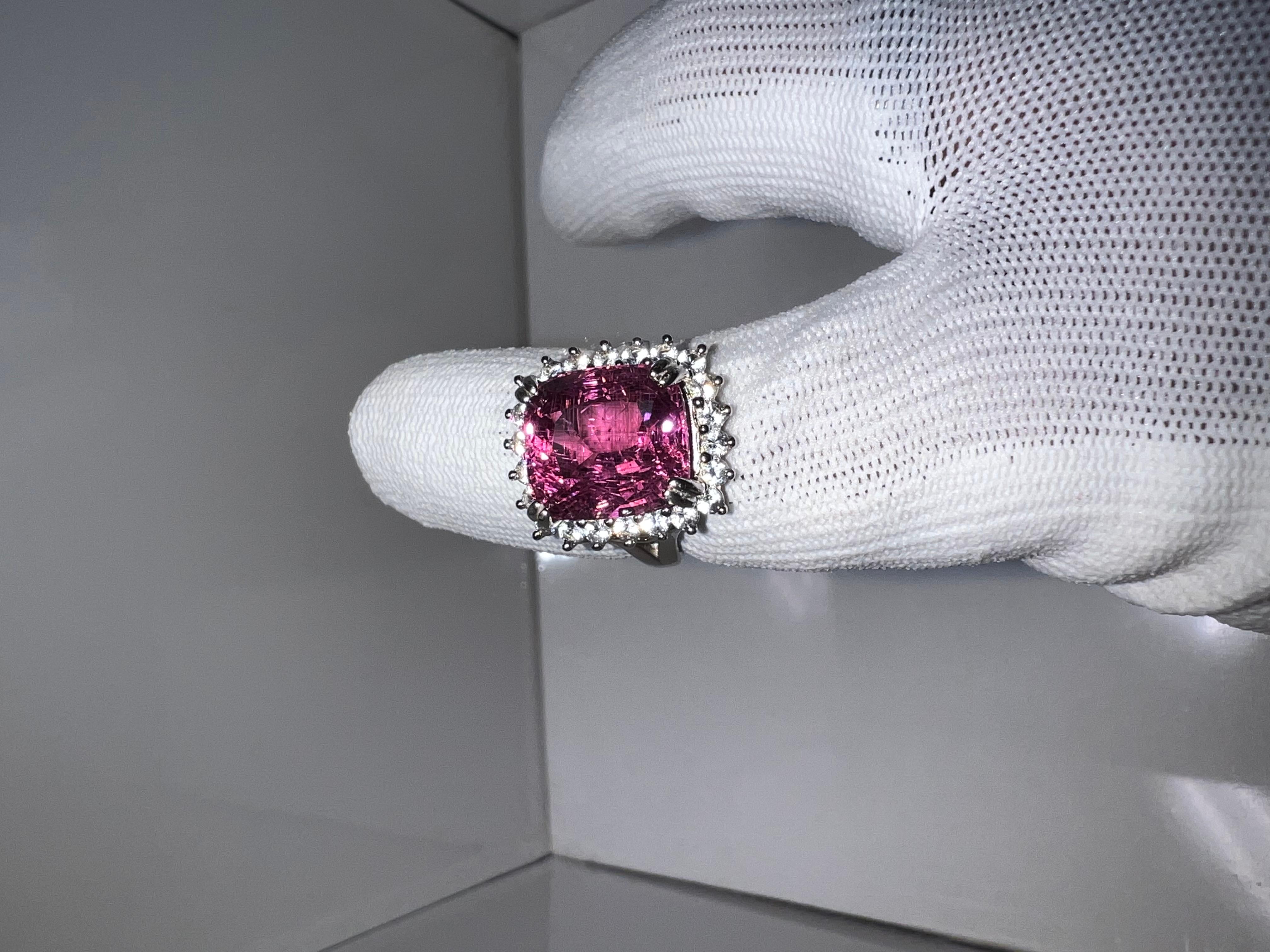 Rare 10.3 Carat Purplish Pink Spinel Coctail Ring, Gemstone is GIA Certified 4