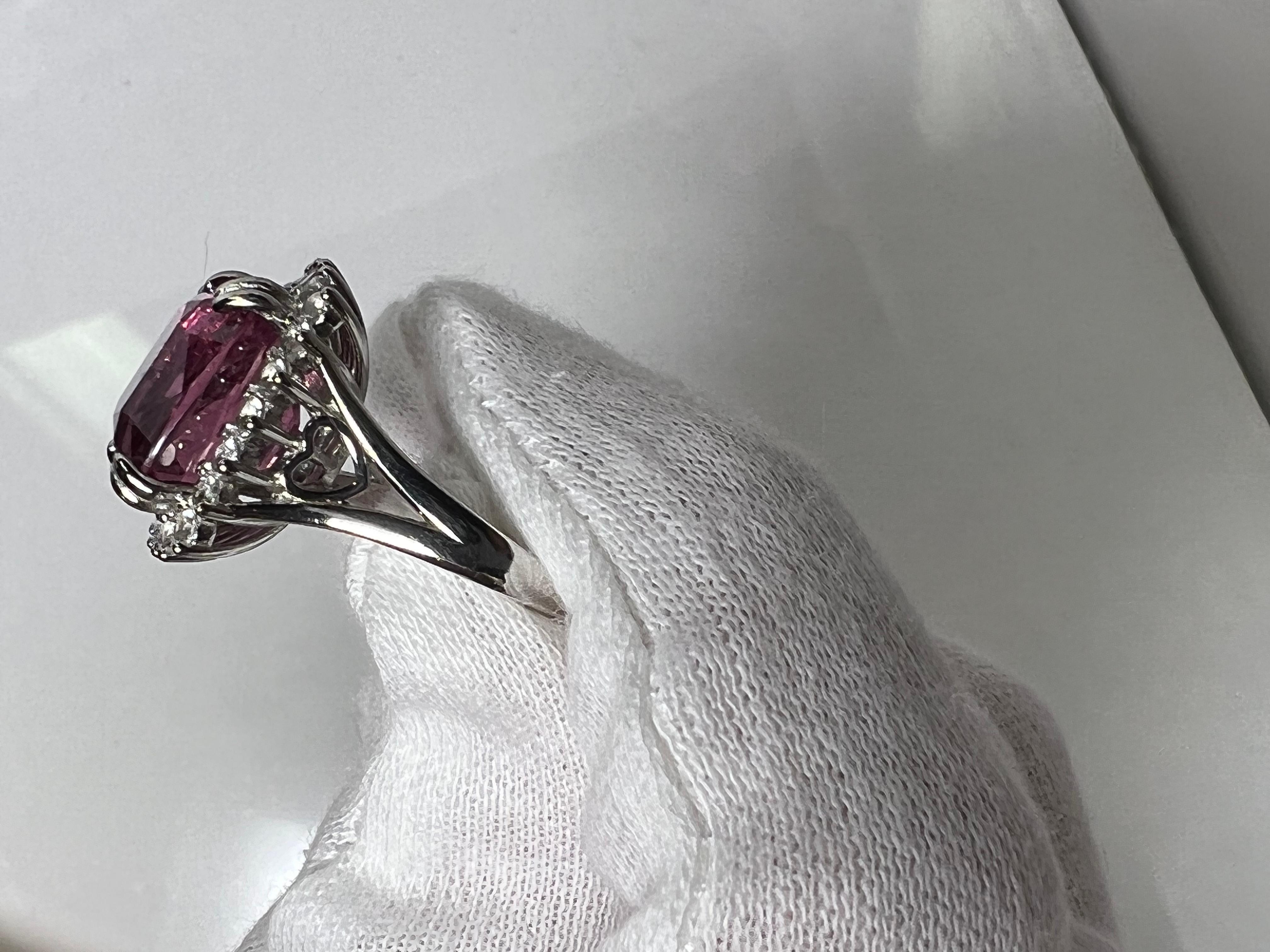 Rare 10.3 Carat Purplish Pink Spinel Coctail Ring, Gemstone is GIA Certified 7