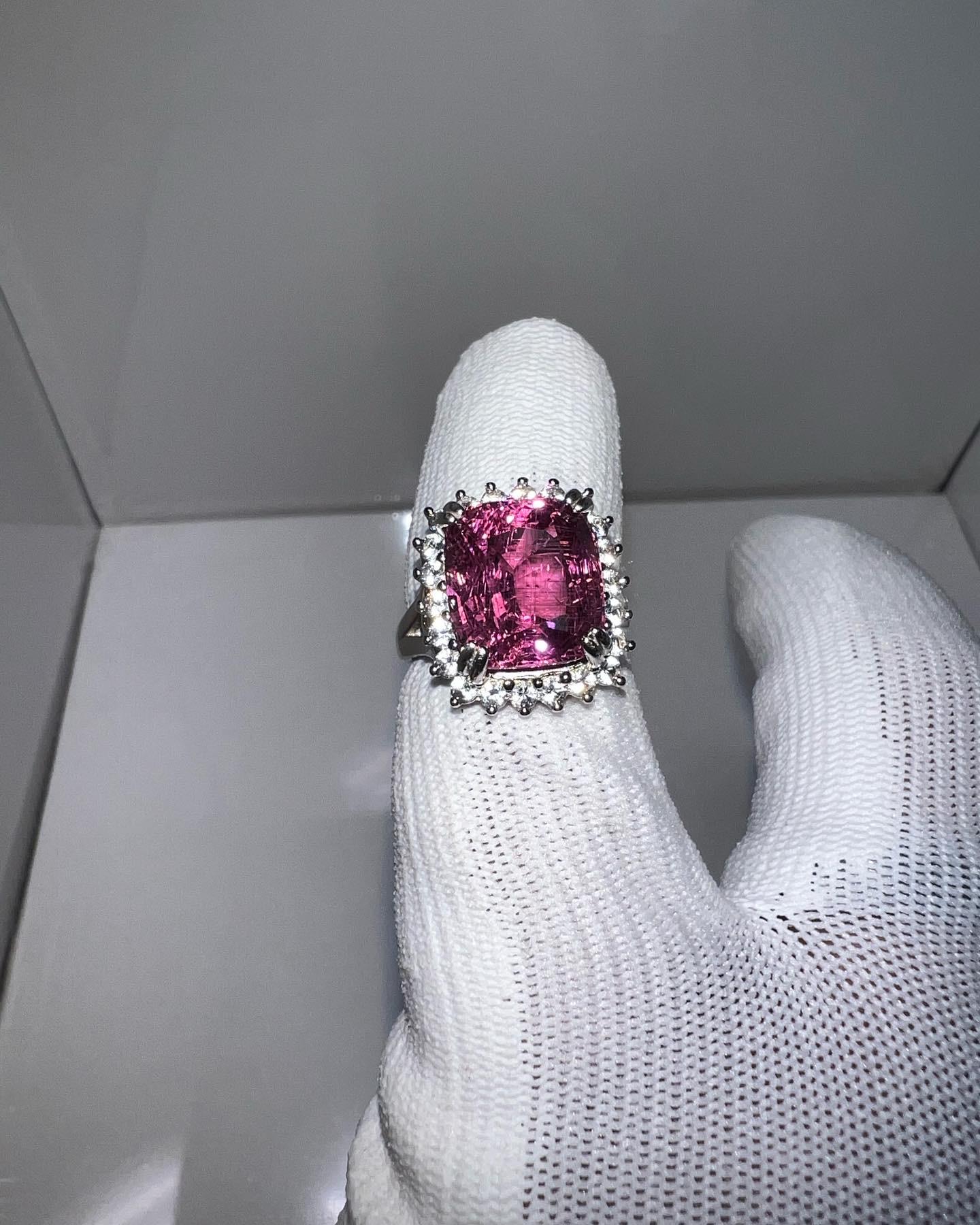 Rare 10.3 Carat Purplish Pink Spinel Coctail Ring, Gemstone is GIA Certified In New Condition In Omaha, NE