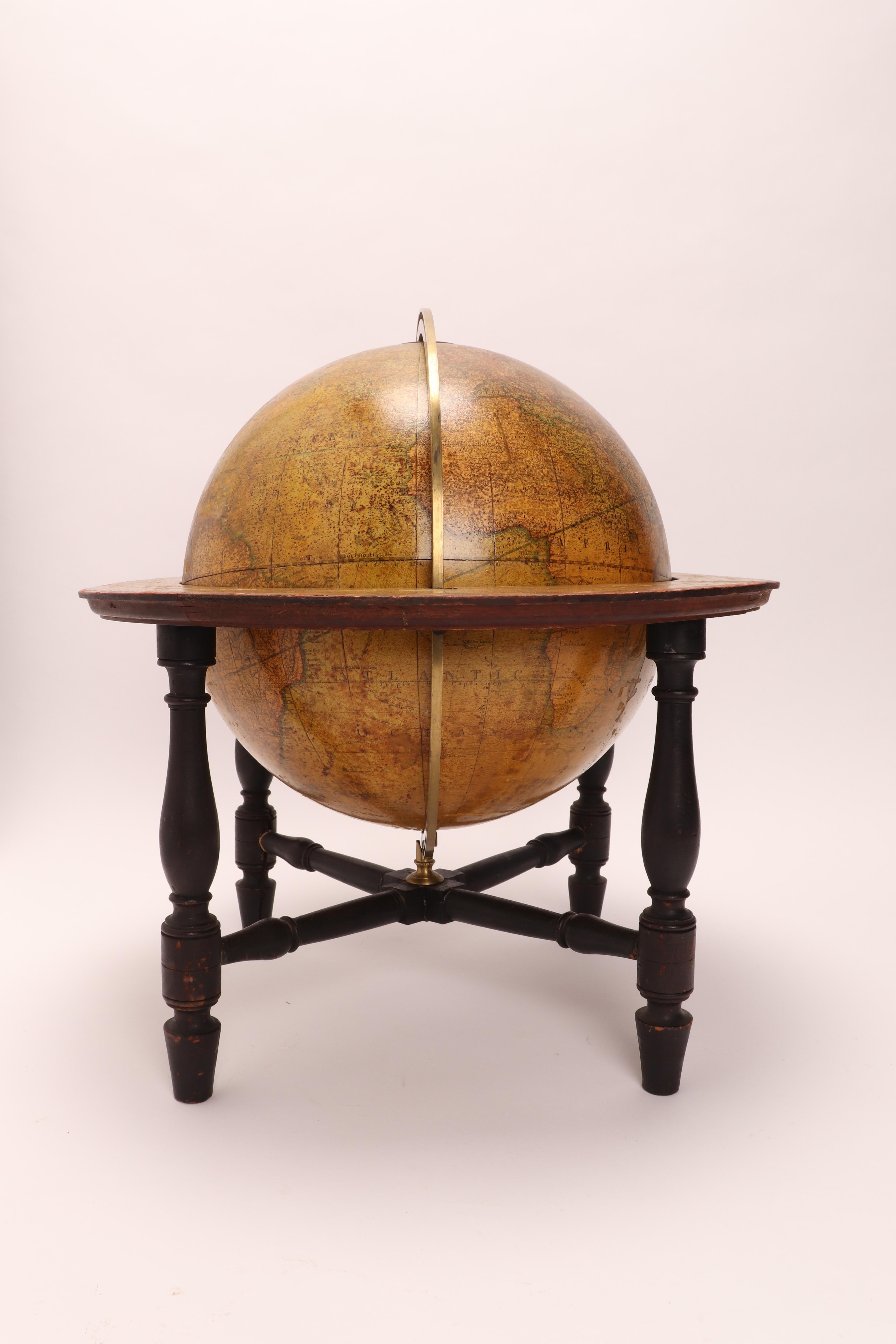 Rare 12 inches terrestrial globe signed Cary, London United Kingdom 1800. In Good Condition For Sale In Milan, IT