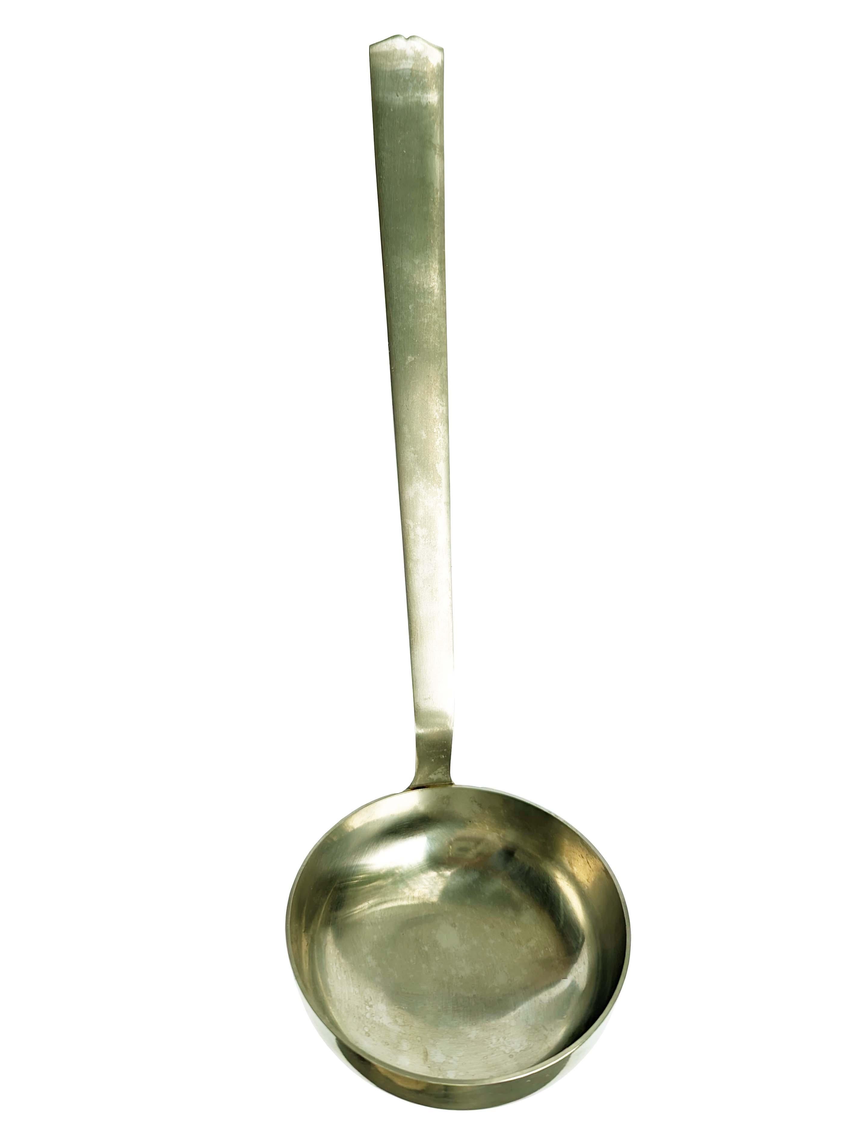 Rare 12-person Nickel Silver cutlery set by Gio Ponti for Calderoni, 1960s For Sale 3