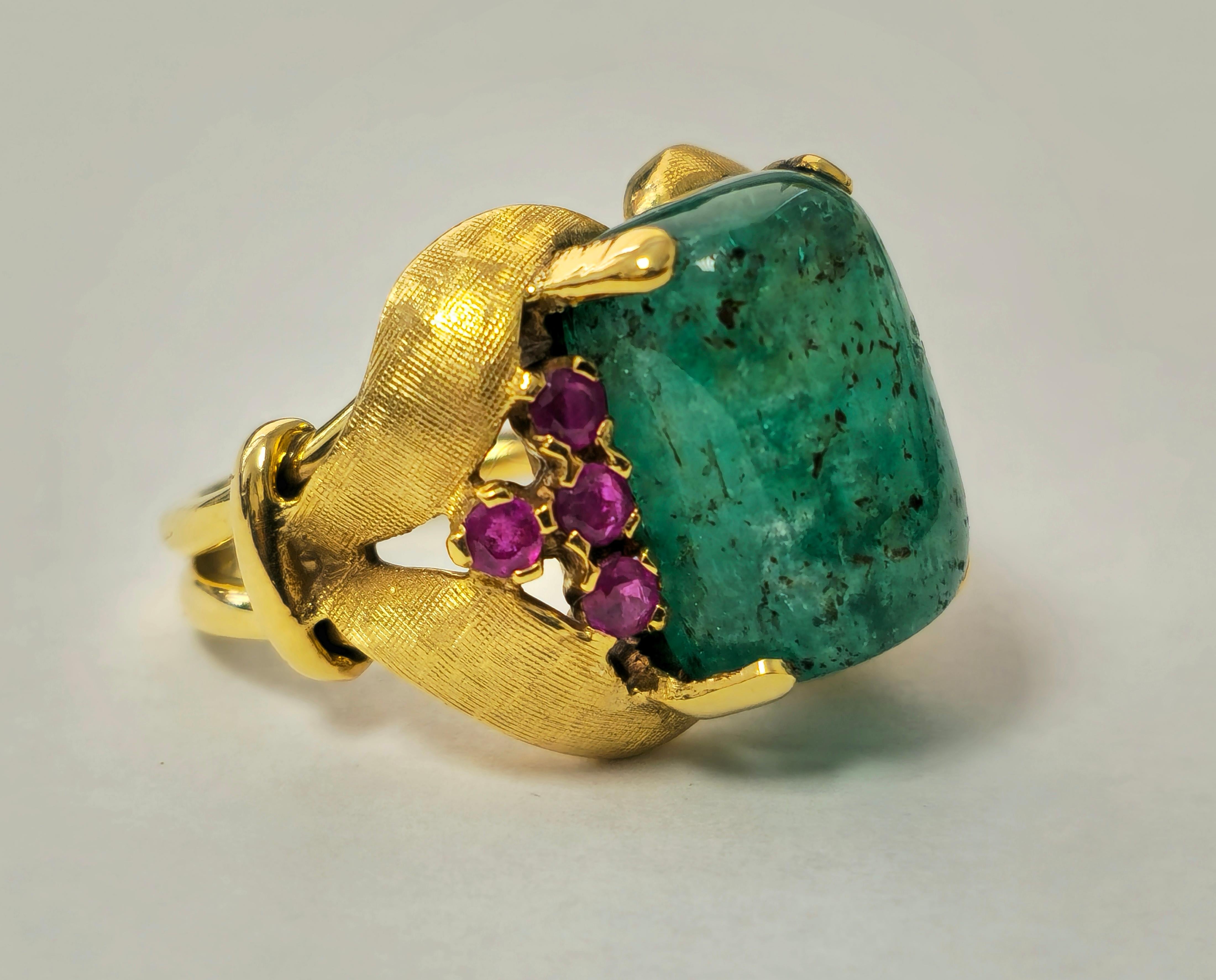 Rare 12.11 Carat Colombian Emerald & Ruby Ring in 14k Gold For Sale 1