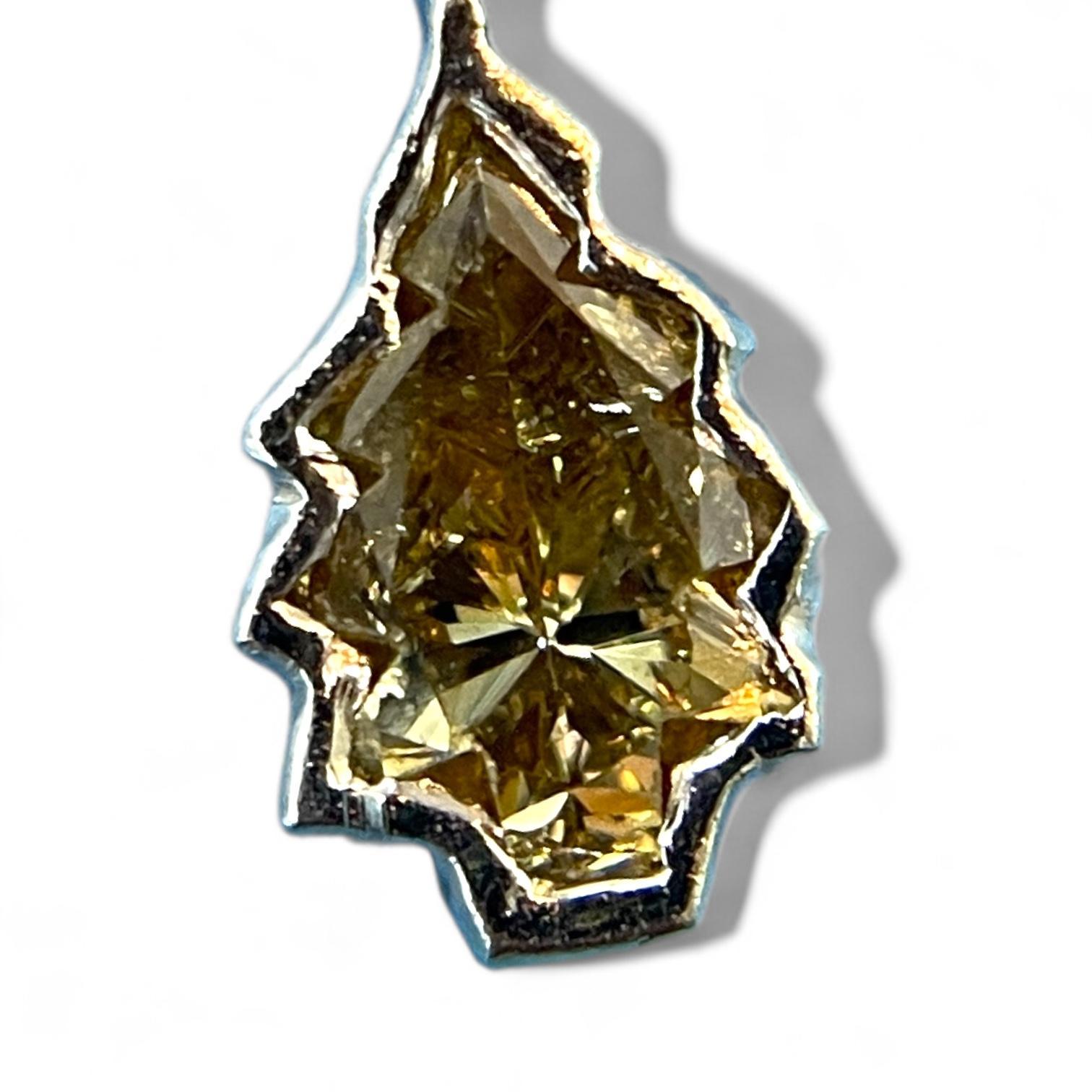 Modern Rare 14K White Gold Diamond Christmas Tree Pendant For Sale