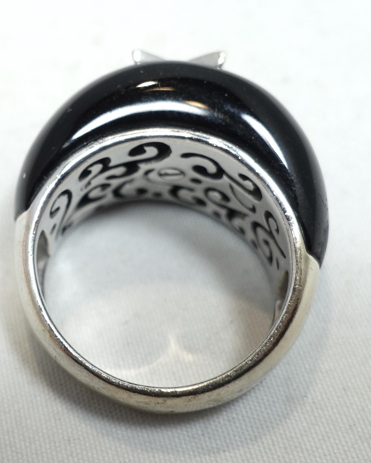 Women's or Men's Rare 14kt White Gold Diamond Star & Onyx Ring, Size  6 For Sale