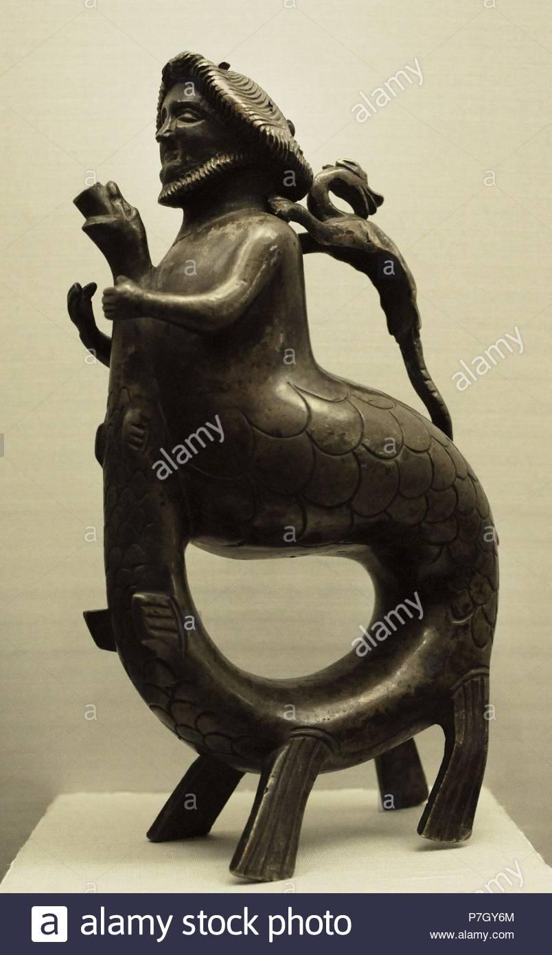 Rare 14th Century Bronze Aquamanile 1
