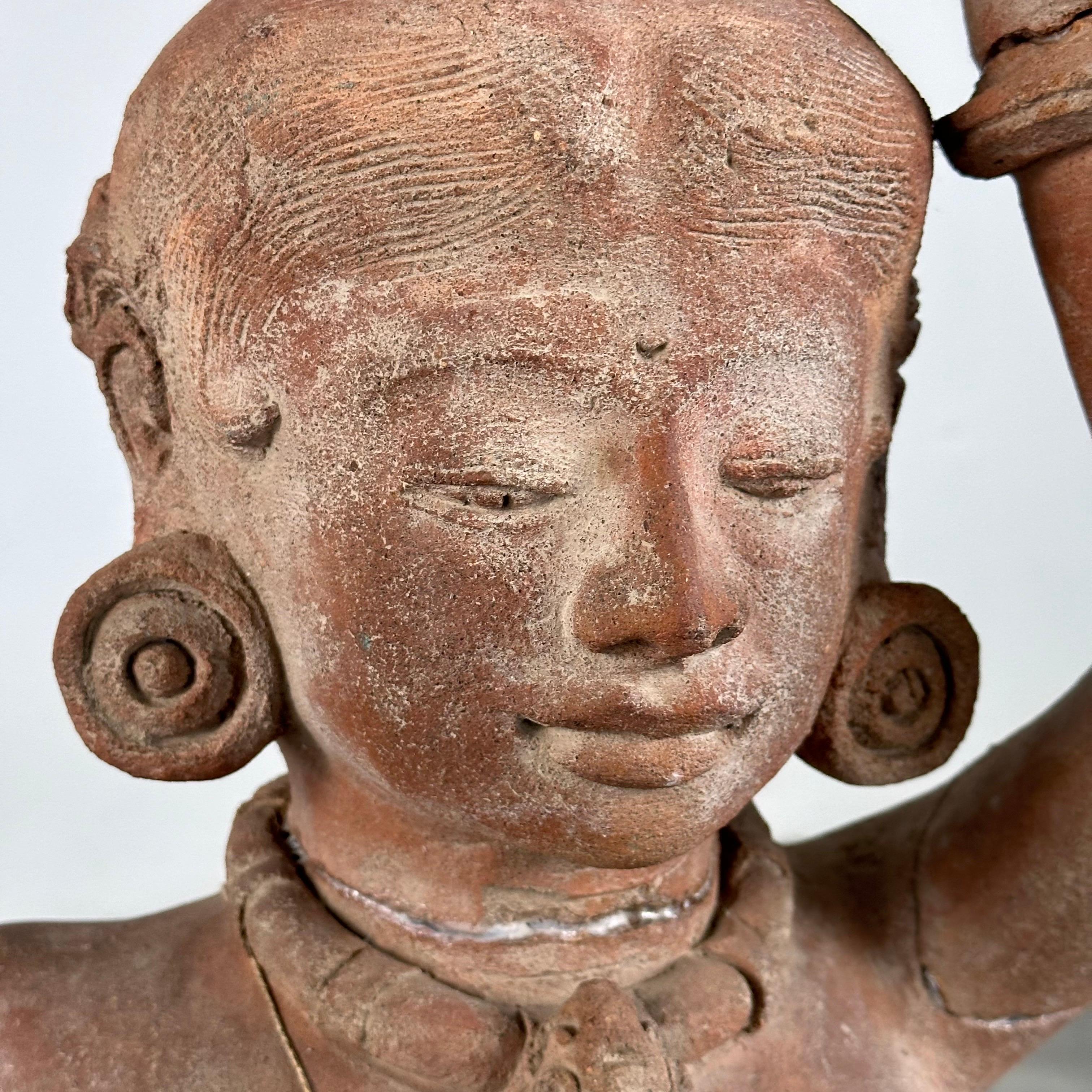 Rare 15th Century Majapahit Terracotta Handmaiden Figure For Sale 3