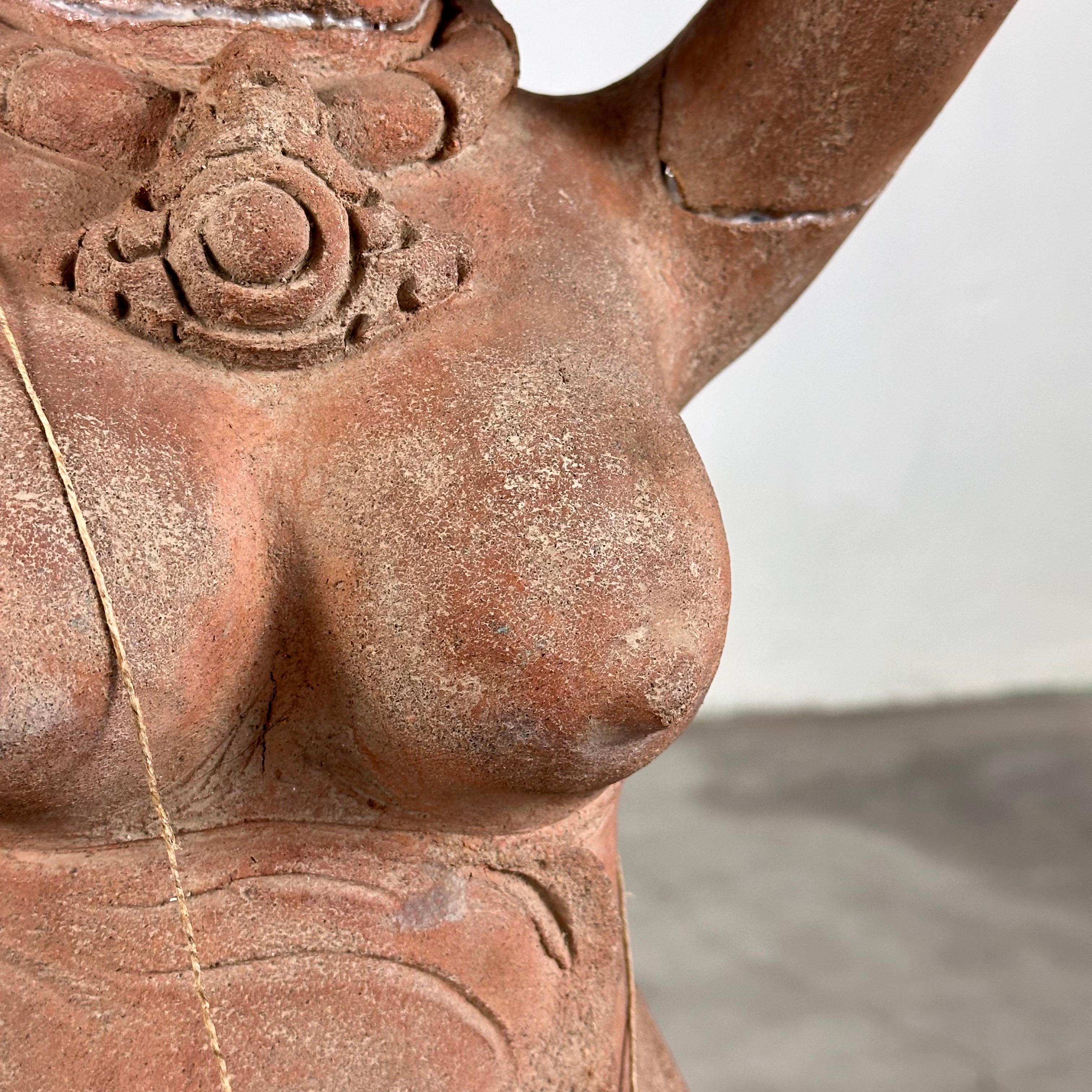 Rare 15th Century Majapahit Terracotta Handmaiden Figure For Sale 5