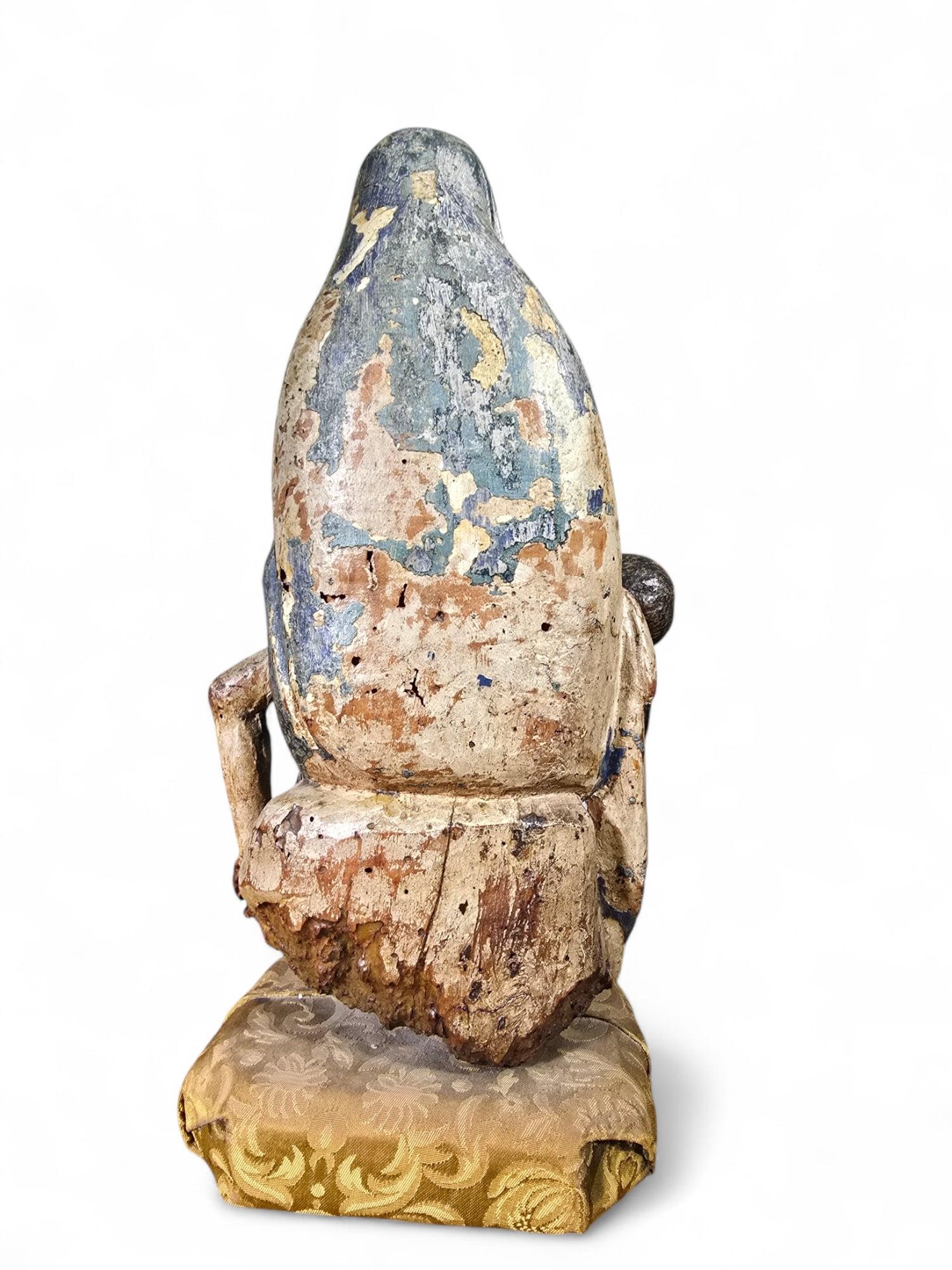 Fruitiers Rare sculpture de Pietà en bois polychrome française du XVIe siècle en vente