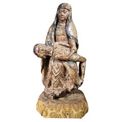 Rara scultura della Pietà in legno policromo francese del XVI secolo