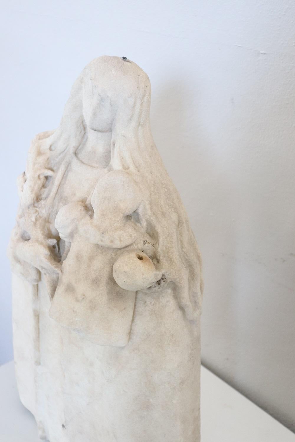 18th Century and Earlier Rare 16th Century Sculpture in Precious White Marble of Carrara, Mary with Child For Sale