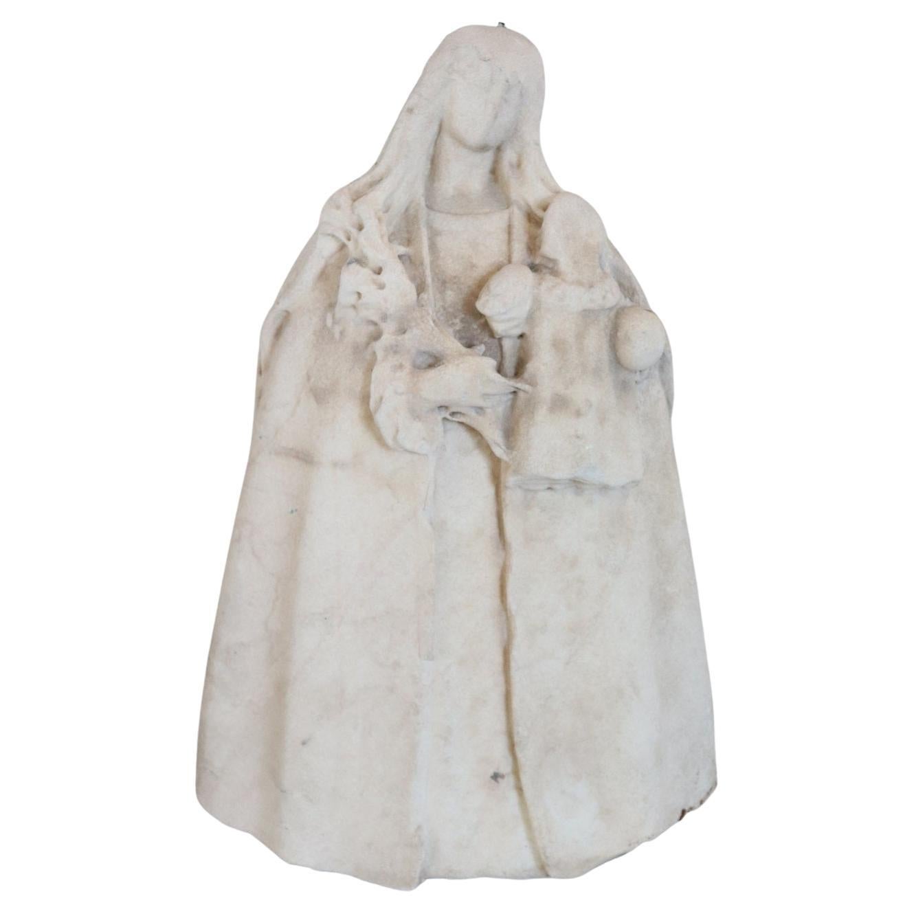 Rare sculpture du 16ème siècle en marbre blanc précieux de Carrare, Marie avec enfant
