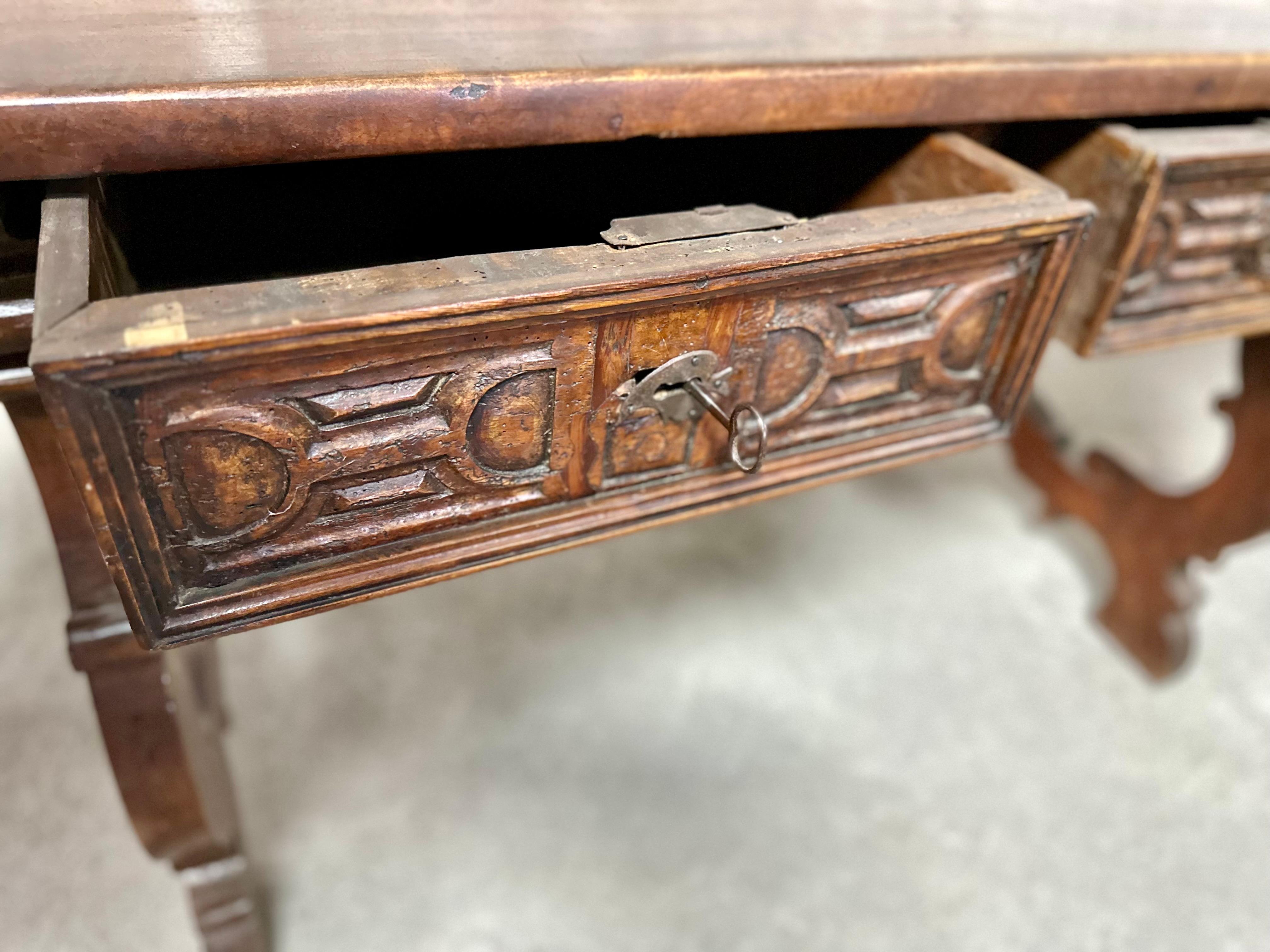 Oak Rare 17c Spanish Reflectoire Dining Table For Sale