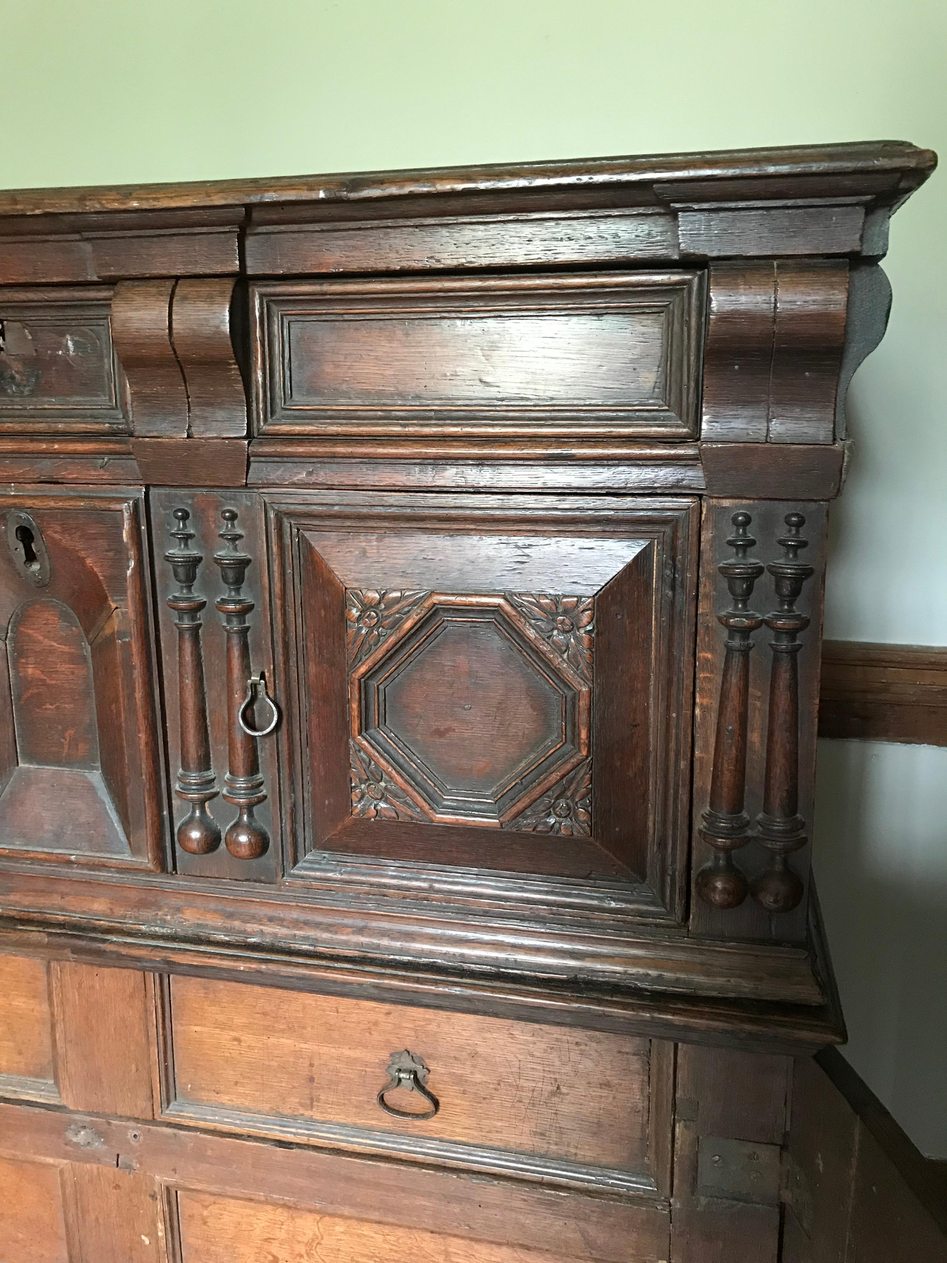 Rare cabinet de cour du 17e siècle en vente 8