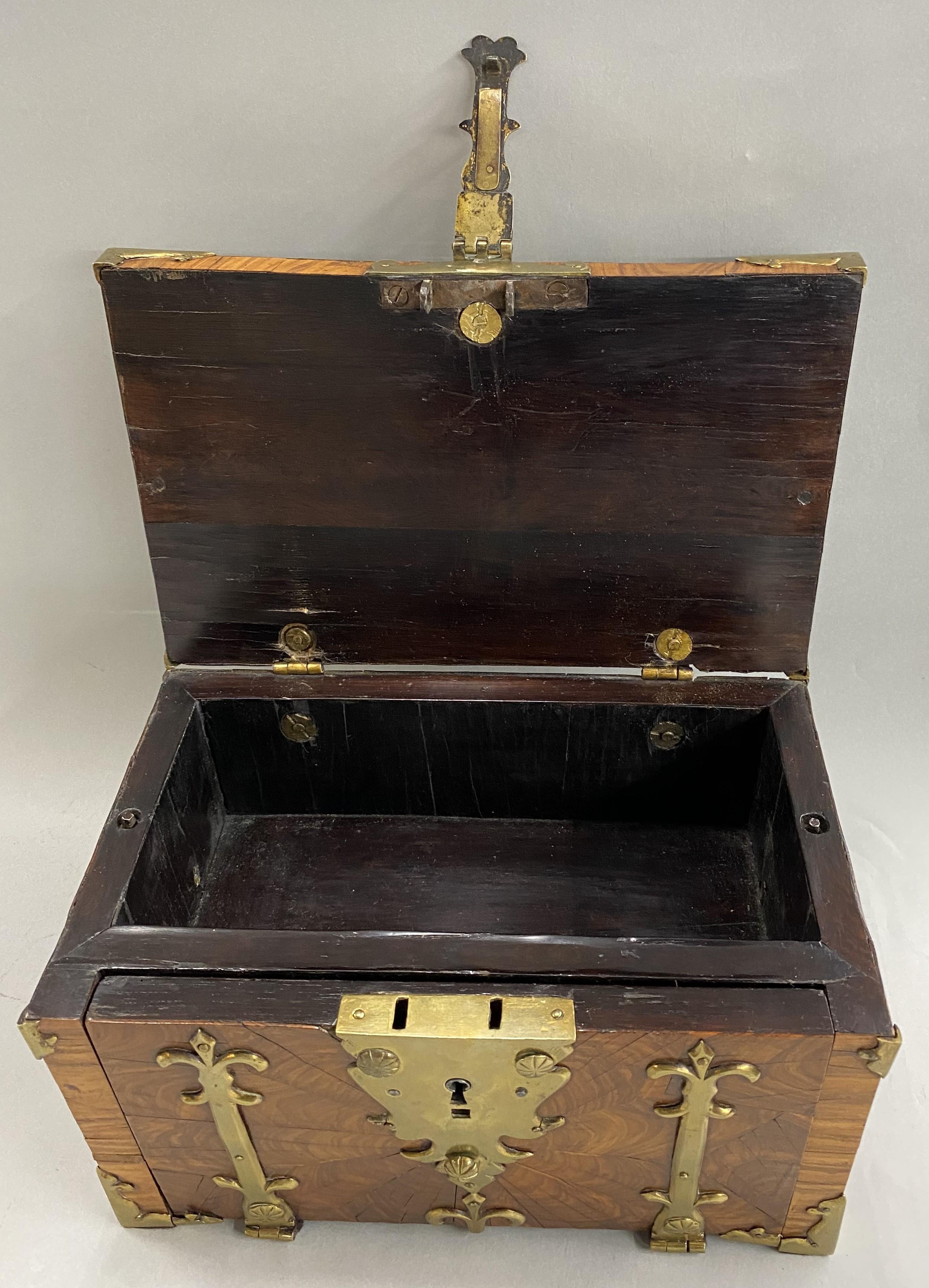 Rare 17th Century English Coffre Fort or Strong Box, circa 1690 For Sale 2