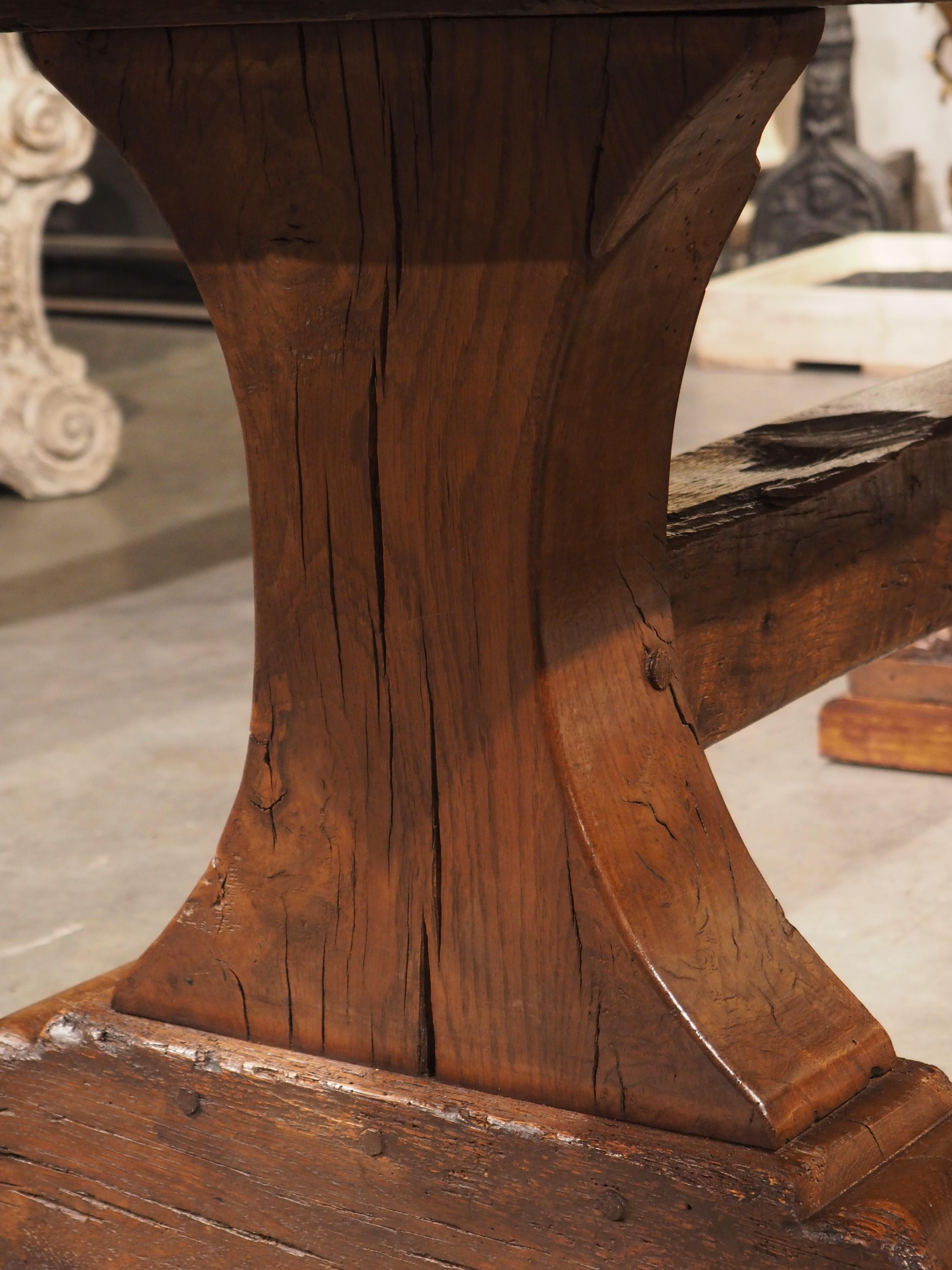 Rare 17th Century French Oak Refectory Table In Good Condition In Dallas, TX