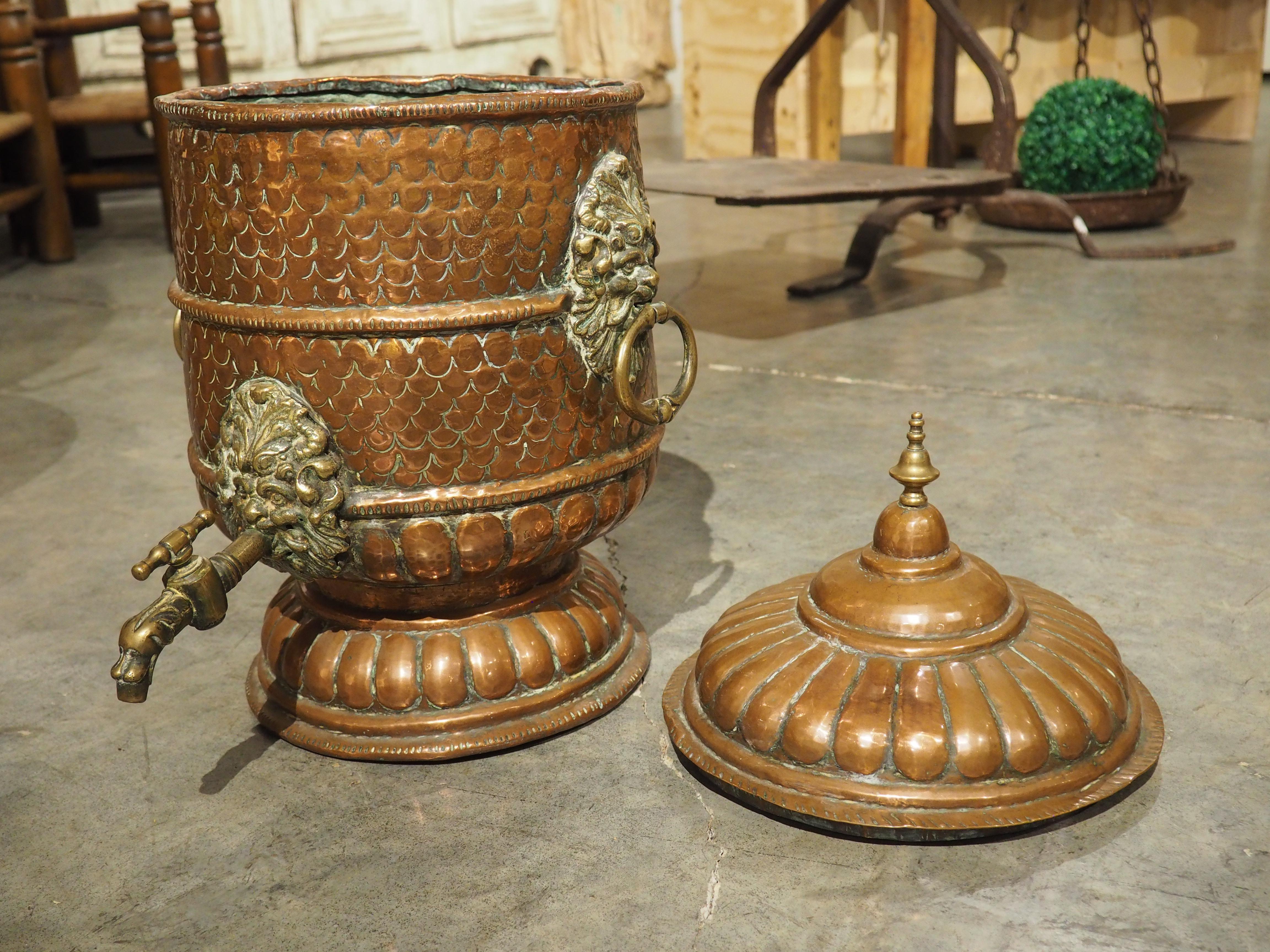 Rare 17th Century French Repousse Copper Water Fountain For Sale 5