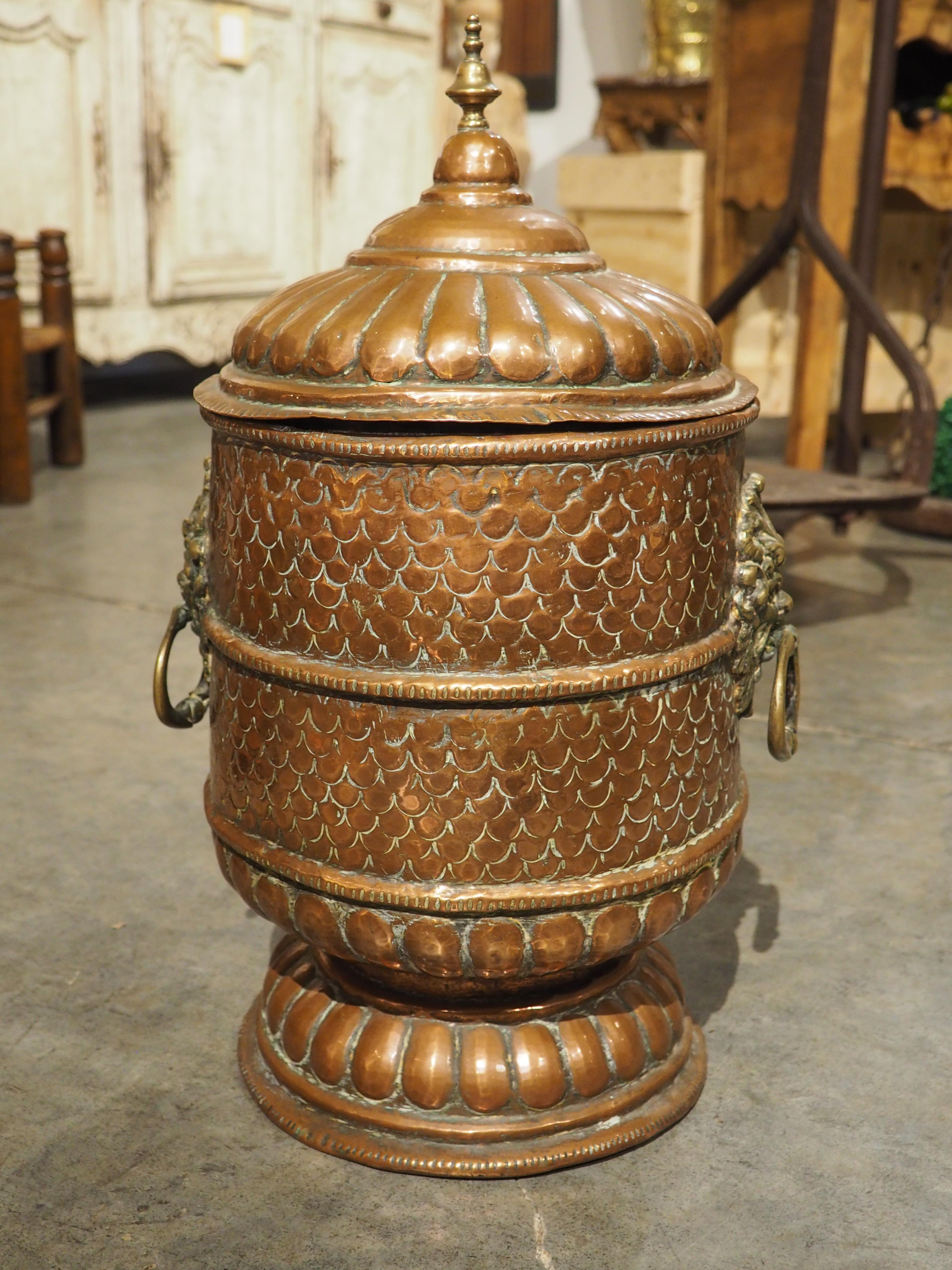 Rare 17th Century French Repousse Copper Water Fountain For Sale 2