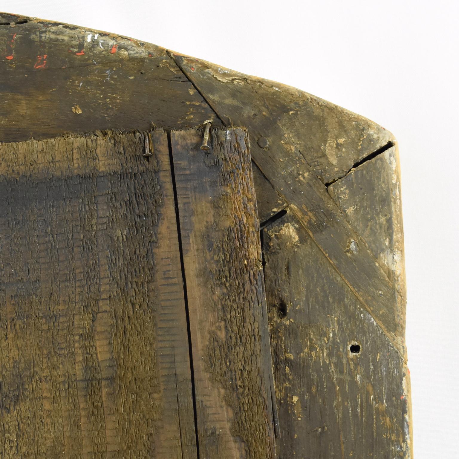 Raro espejo del siglo XVII de madera dorada y mercurio, hacia 1600 en venta 2