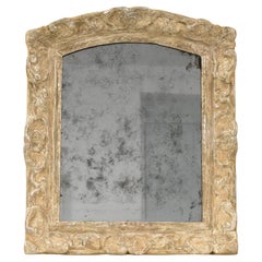 Raro espejo del siglo XVII de madera dorada y mercurio, hacia 1600