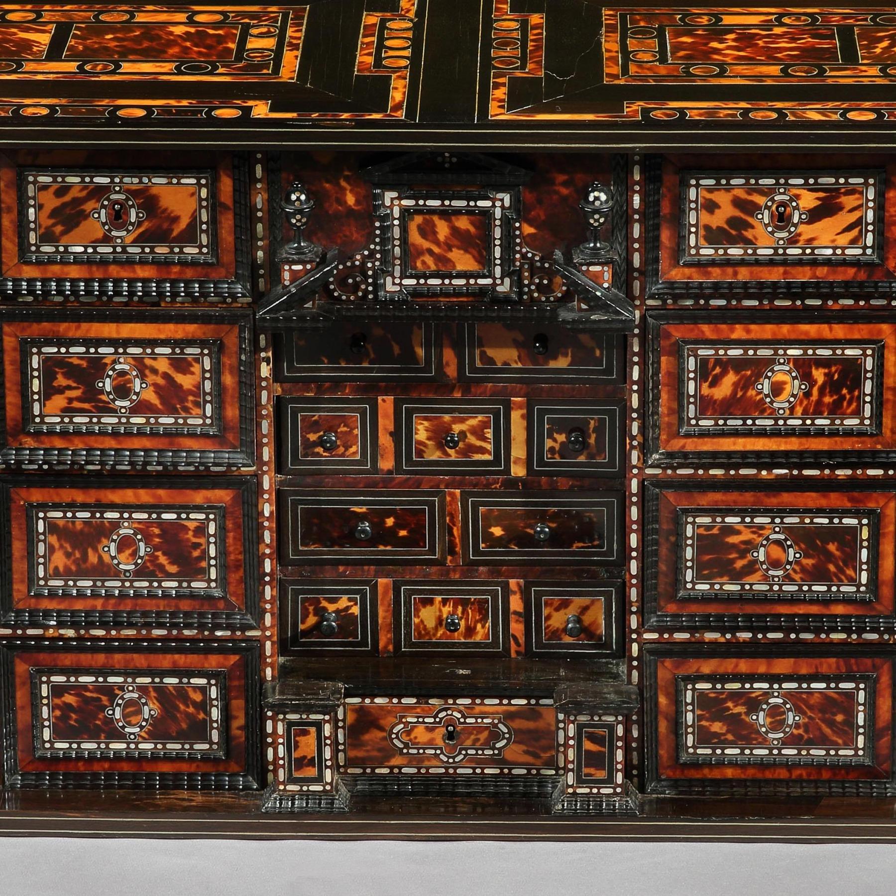 Rare 17th Century Neapolitan Ebony Tortoiseshell and Mother of Pearl Cabinet In Good Condition For Sale In Benington, Herts