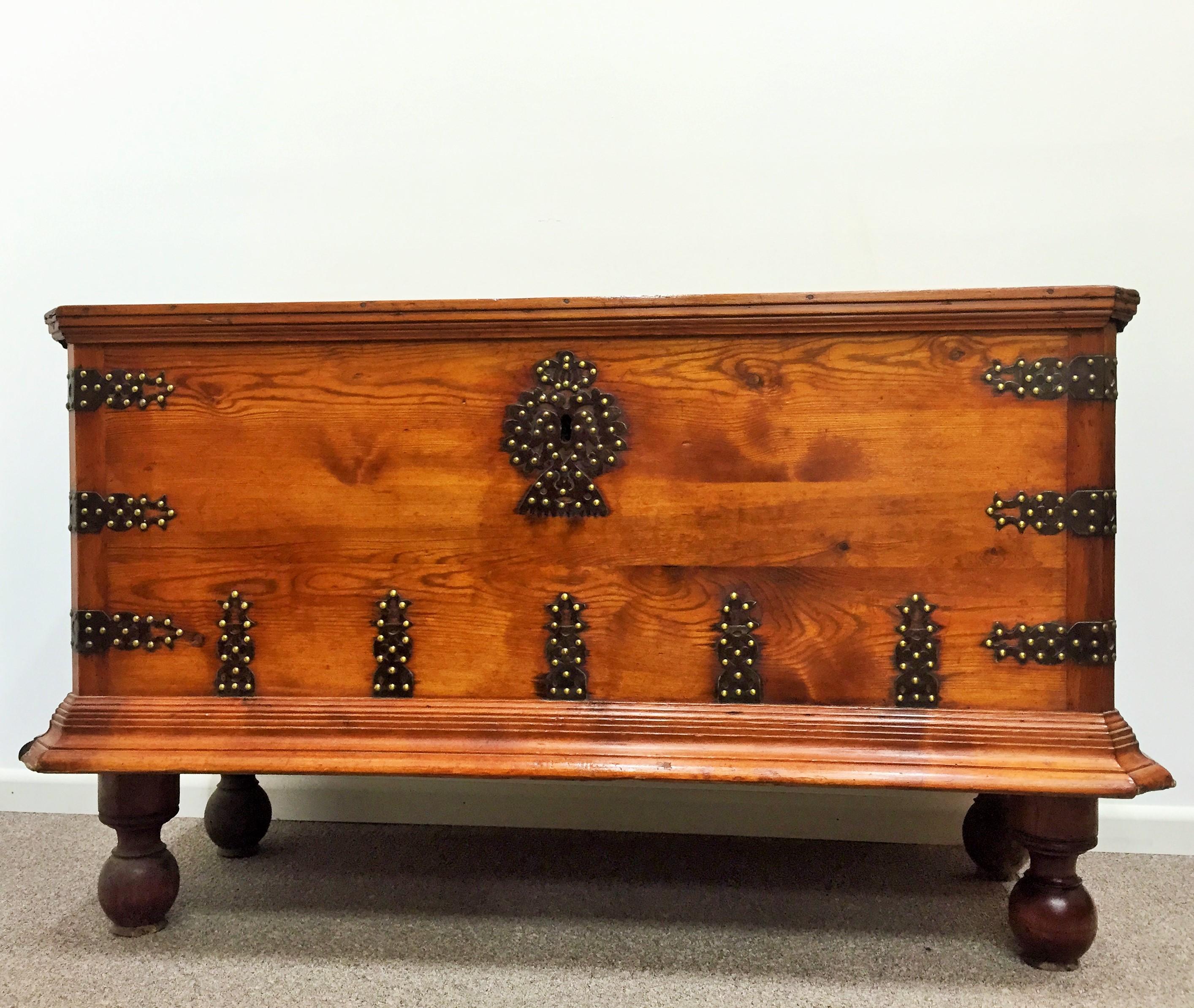 Baroque Rare 17th Century Oak Coffer / Trunk / Bench For Sale