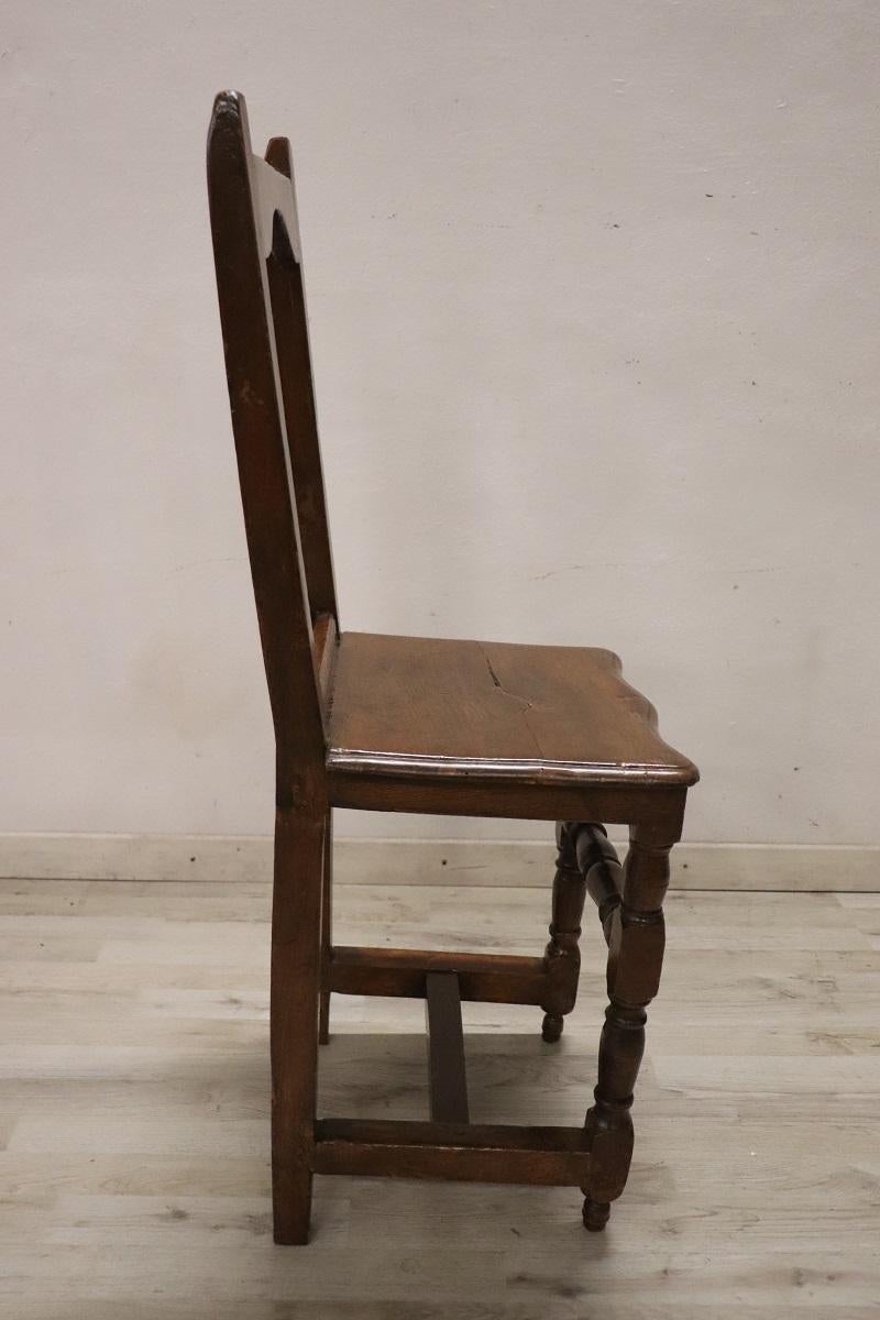 Rare 17th Century Solid Walnut Rustic Single Chair In Good Condition For Sale In Casale Monferrato, IT