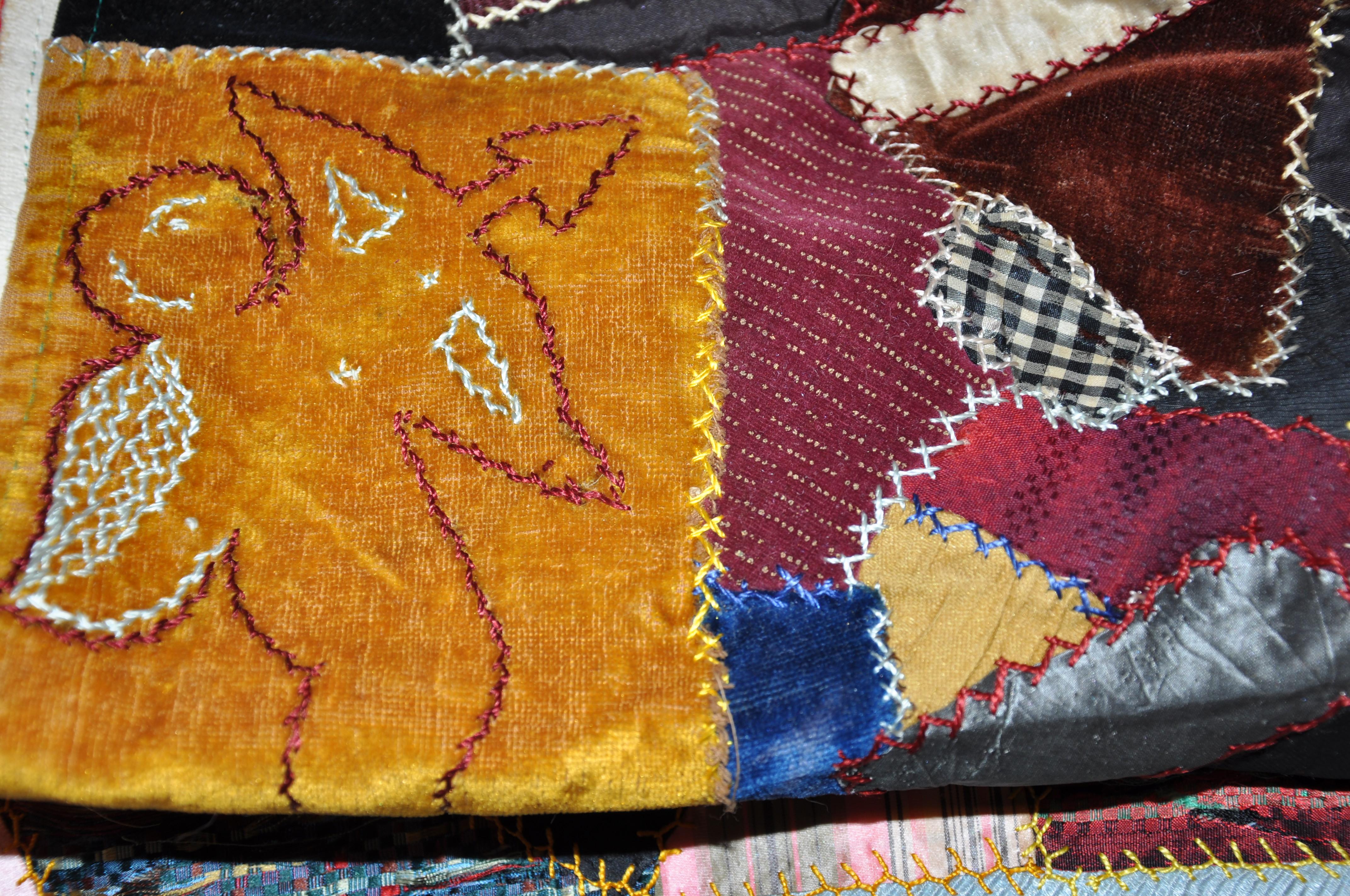 Extremely Rare and Beautifully Detailed 1800s Set of Hand-Sewn Patchwork Quilts  12