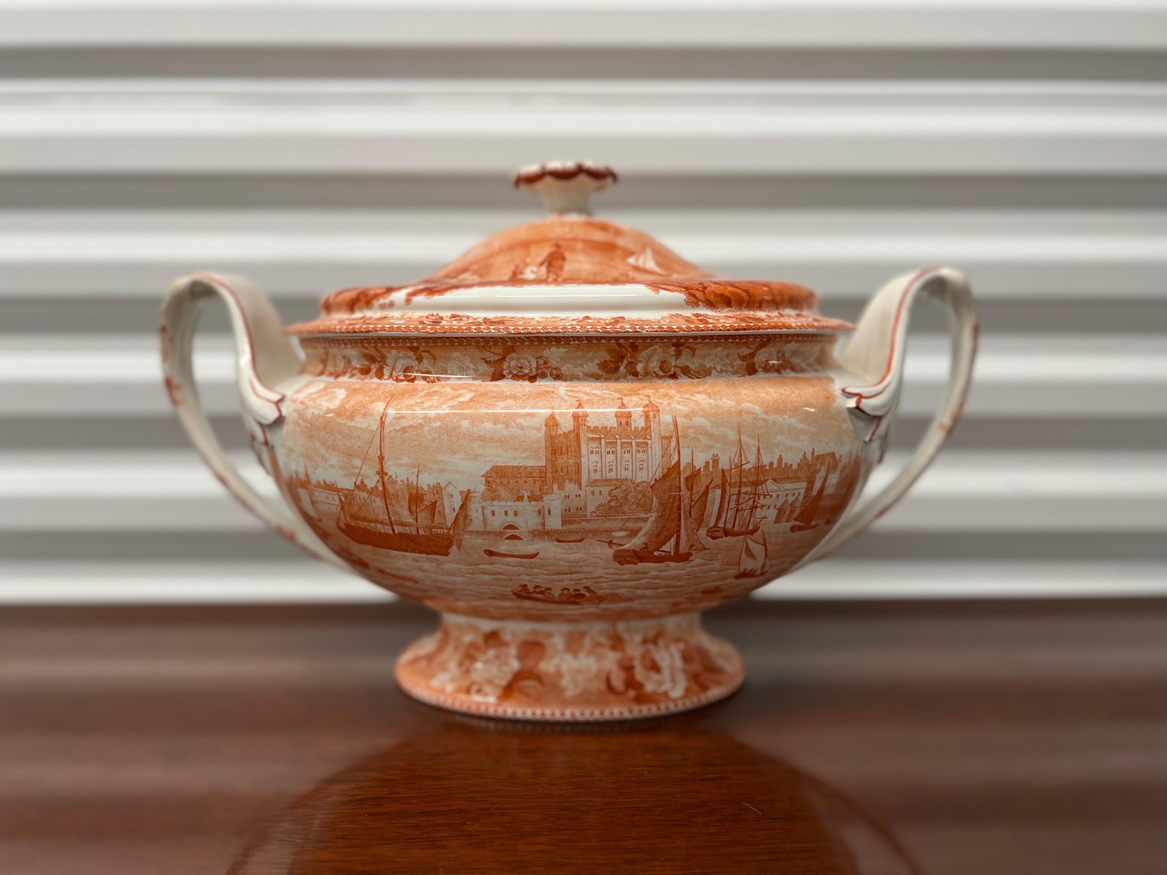 Anglais Soupière Wedgwood « Tower Of London » en céramique perlée orange transfert des années 1840  en vente
