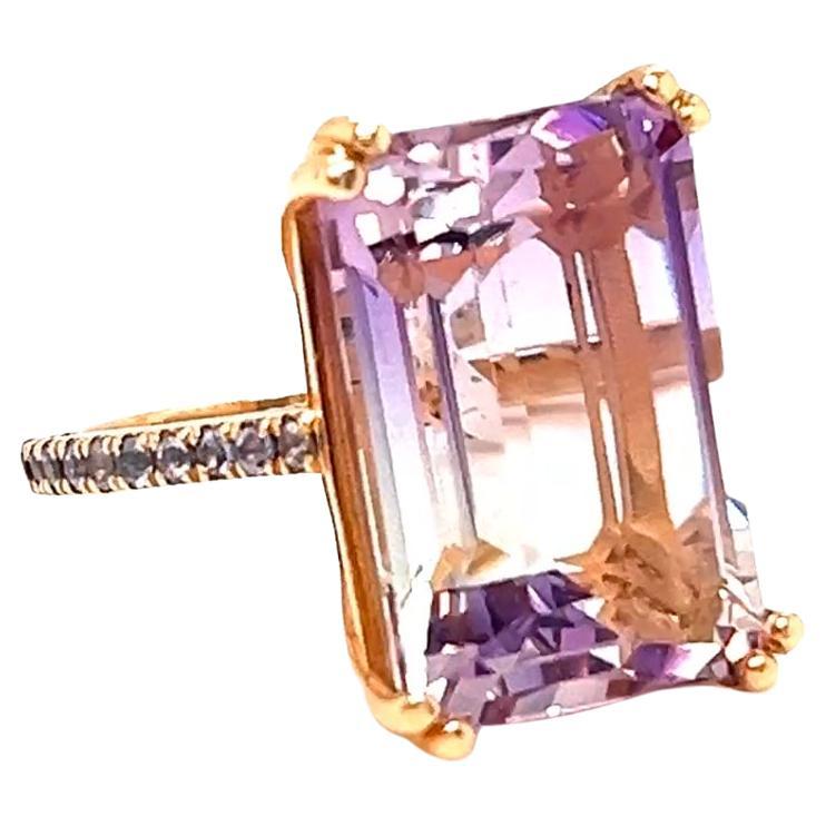 Rare 18.65 Carat Emerald Bi color Amethyst set on 14k solid rose gold For Sale