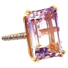 Rare améthyste bicolore de 18,65 carats sertie sur or rose massif 14 carats