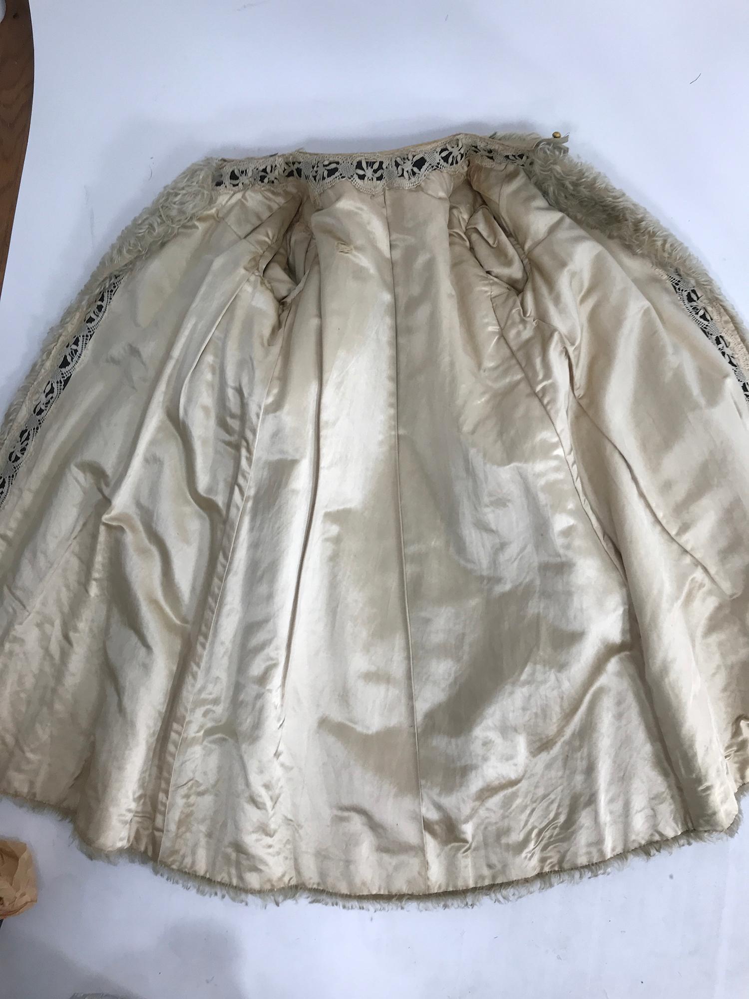 Rare 1890s Women's Cream Shaggy Mohair and Wool Winter Over Coat  For Sale 5