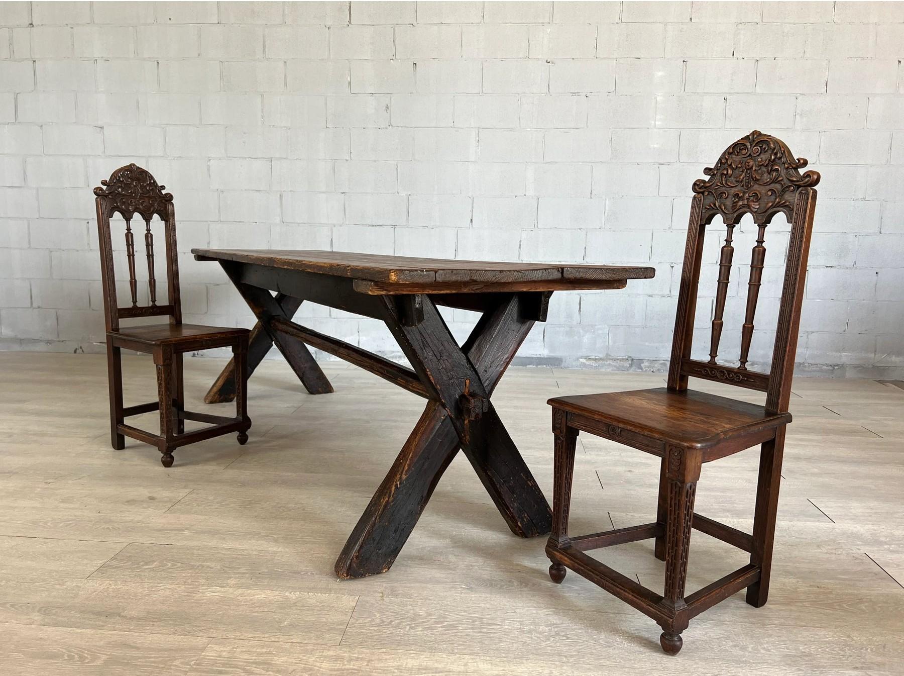 Rare 18c Scandinavian Pine Trestle Dining Table With X-Legs Base en venta 4