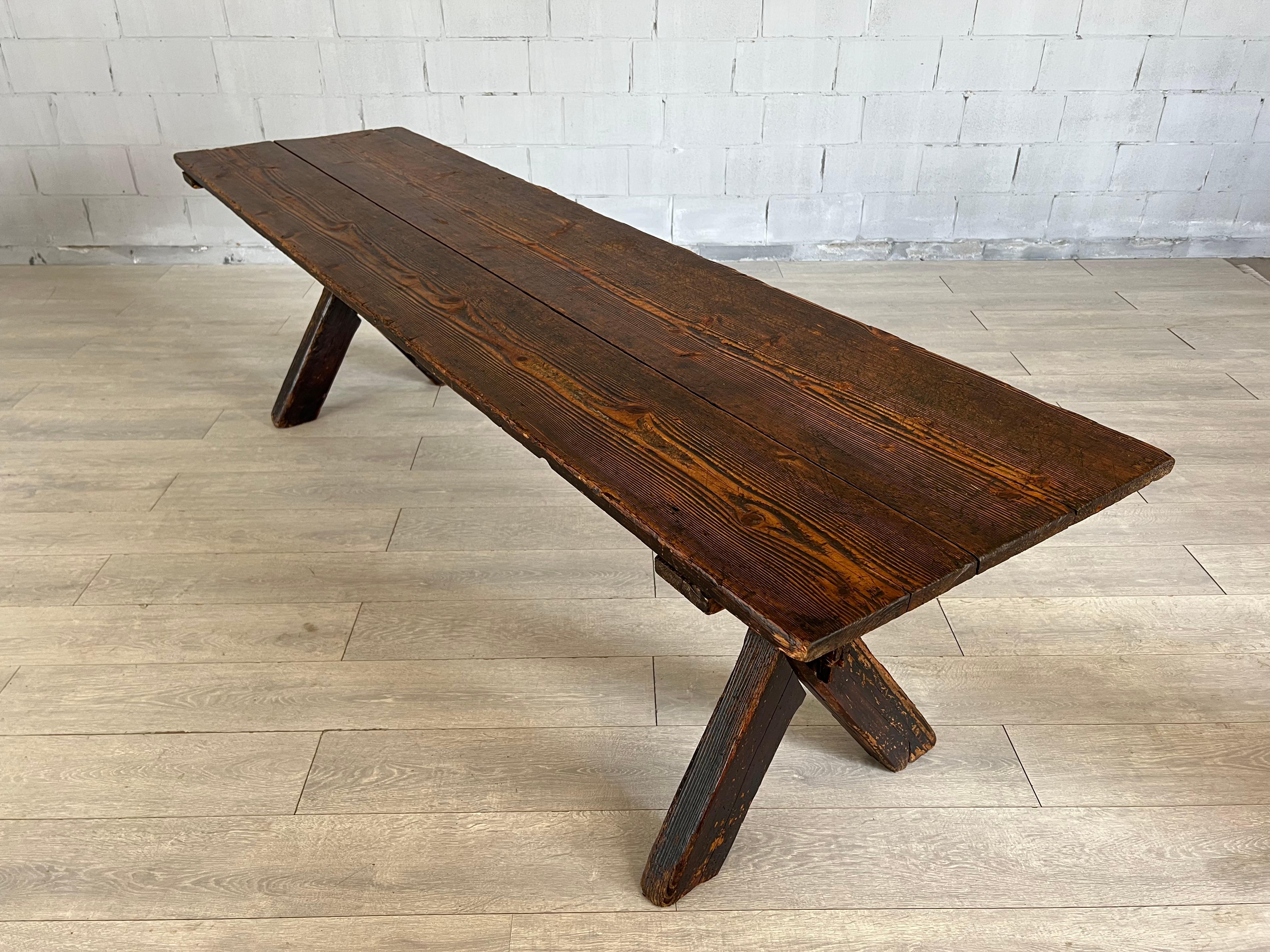 Antique Scandinavian Pine Trestle Dining Table With X-Legs Base For Sale 3