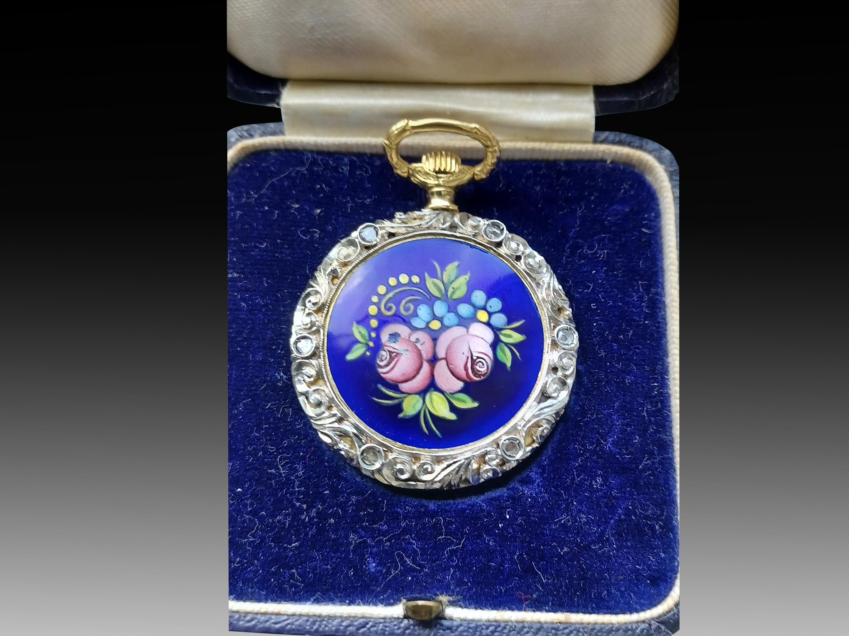 Rare montre à gousset en rubis et diamants de 18 carats avec montures et bijoux élaborés en vente 7