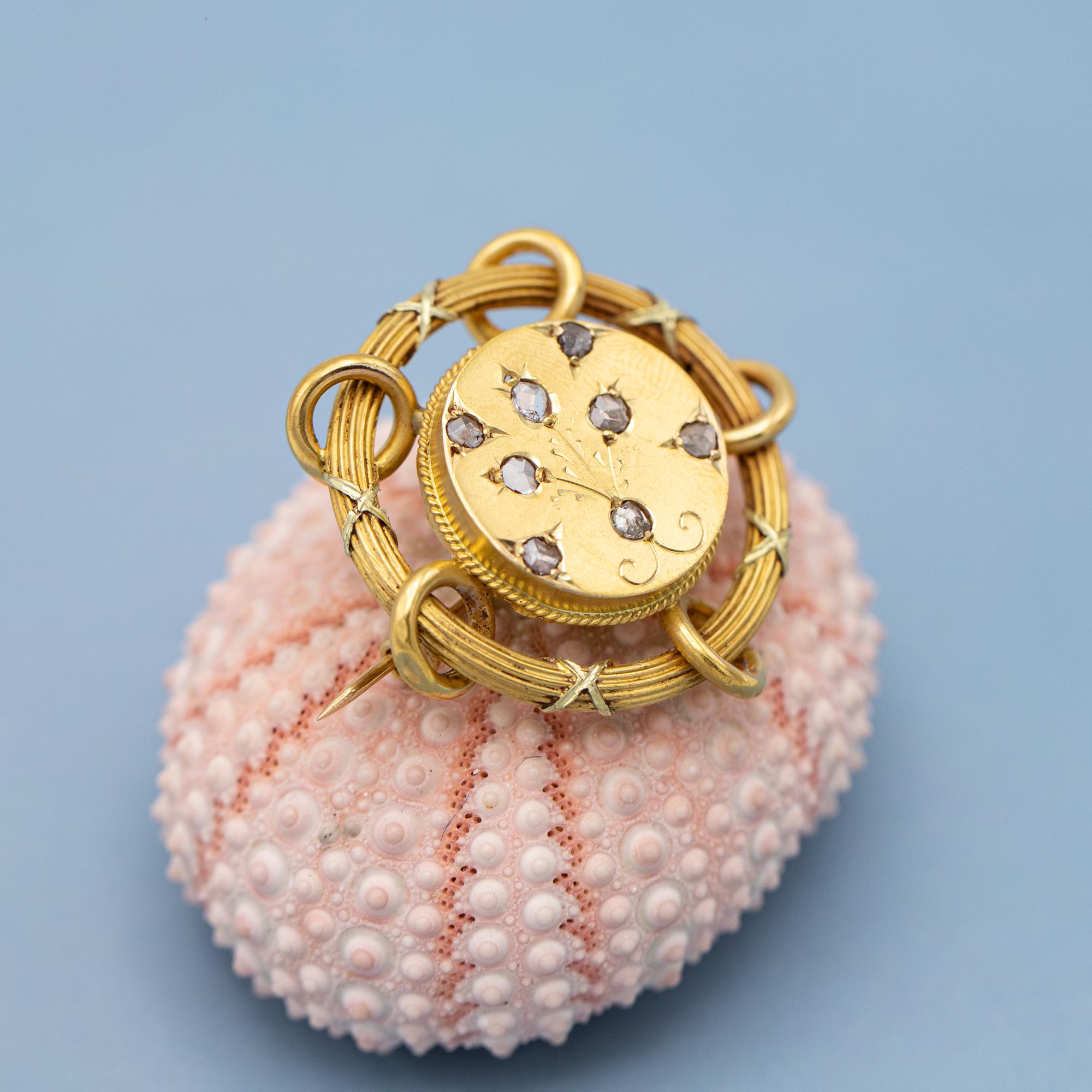 Rare 18k Floral Victorian Brooch - 18 Karat solid yellow gold - Antique, diamond In Good Condition In Antwerp, BE