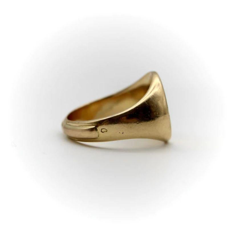 Rare 18K Gold Jean Després Aquarius Zodiac Signet Ring, circa 1950's In Good Condition For Sale In Venice, CA