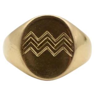 Rare 18K Gold Jean Després Aquarius Zodiac Signet Ring, circa 1950's For Sale