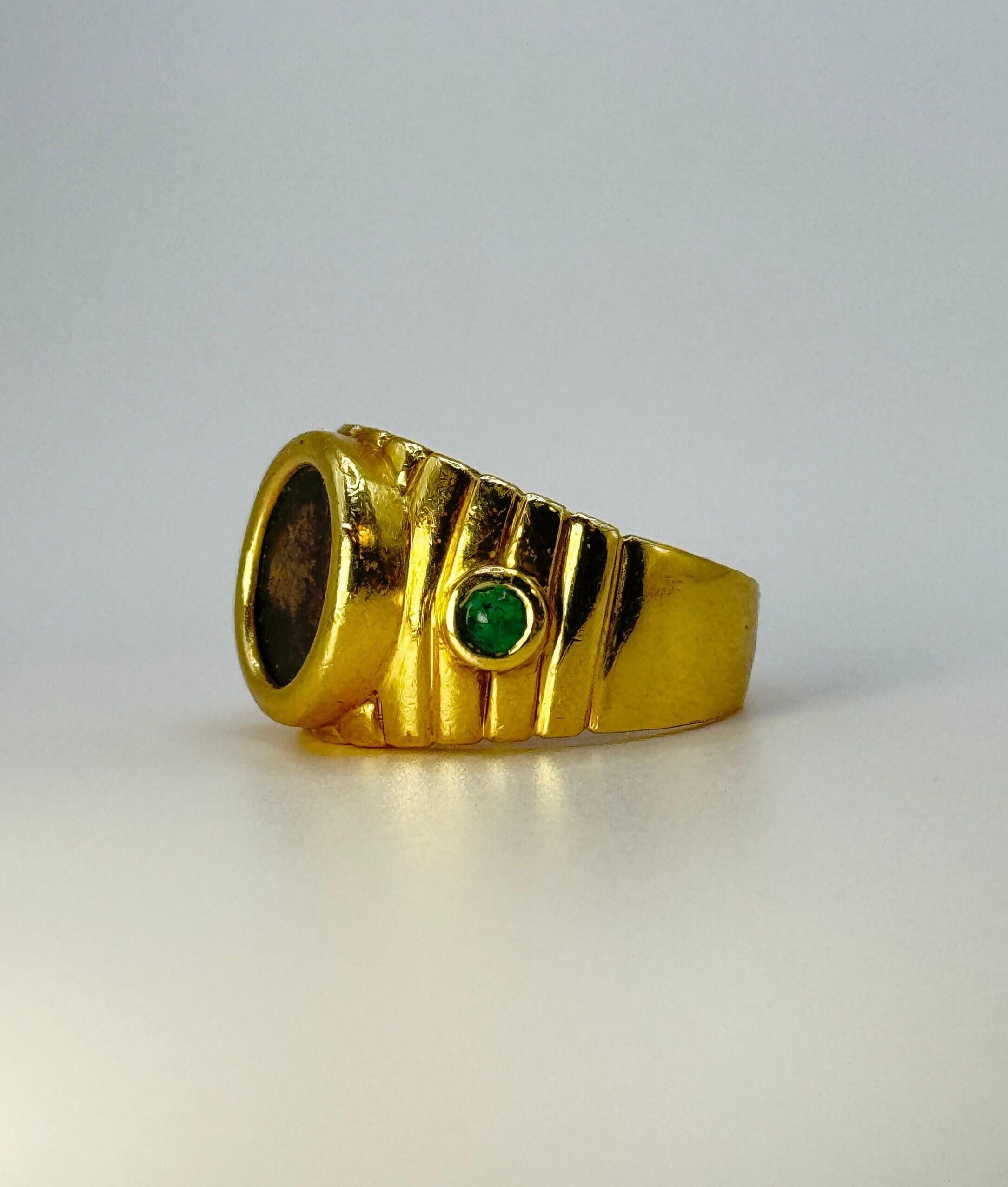Seltener 18 Karat Gold Vintage-Ring mit antiker römischer Münze (Cabochon) im Angebot