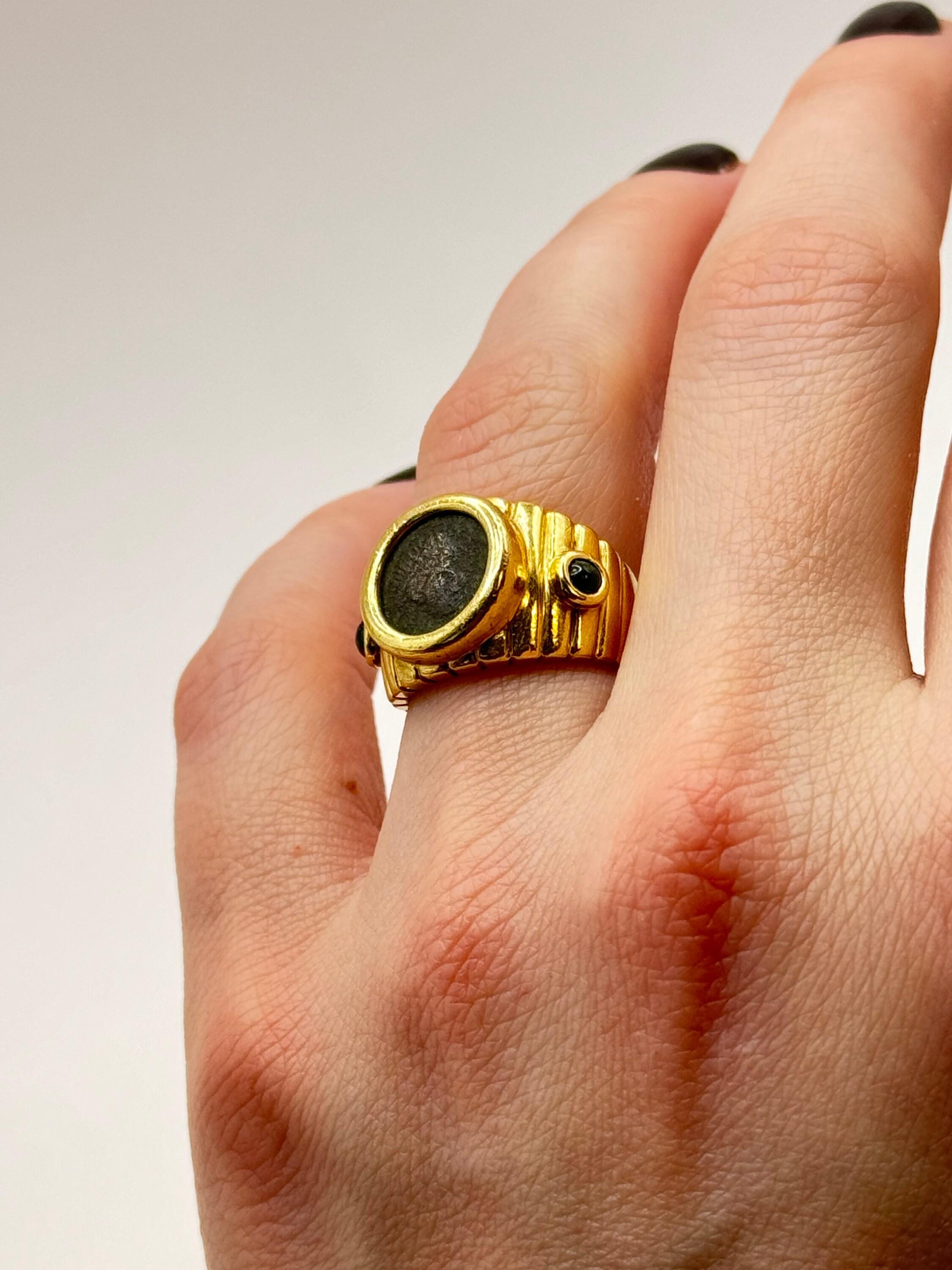 Seltener 18 Karat Gold Vintage-Ring mit antiker römischer Münze im Angebot 1